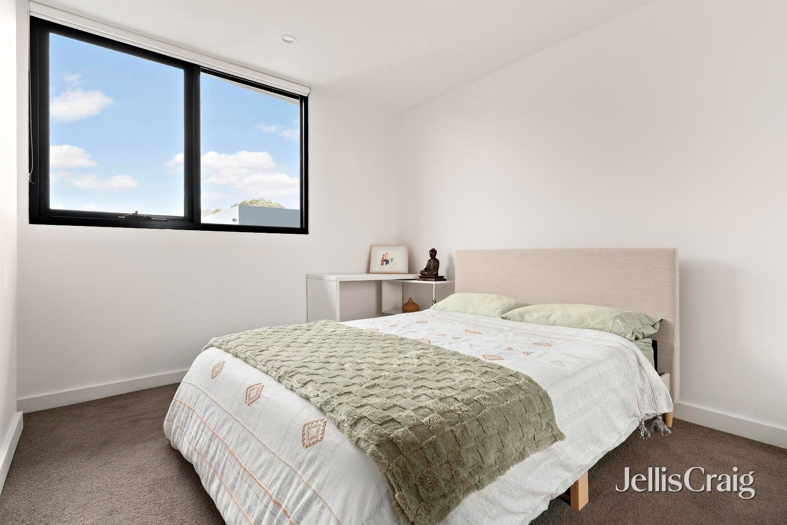 212/314 Pascoe Vale Road, Essendon image 4