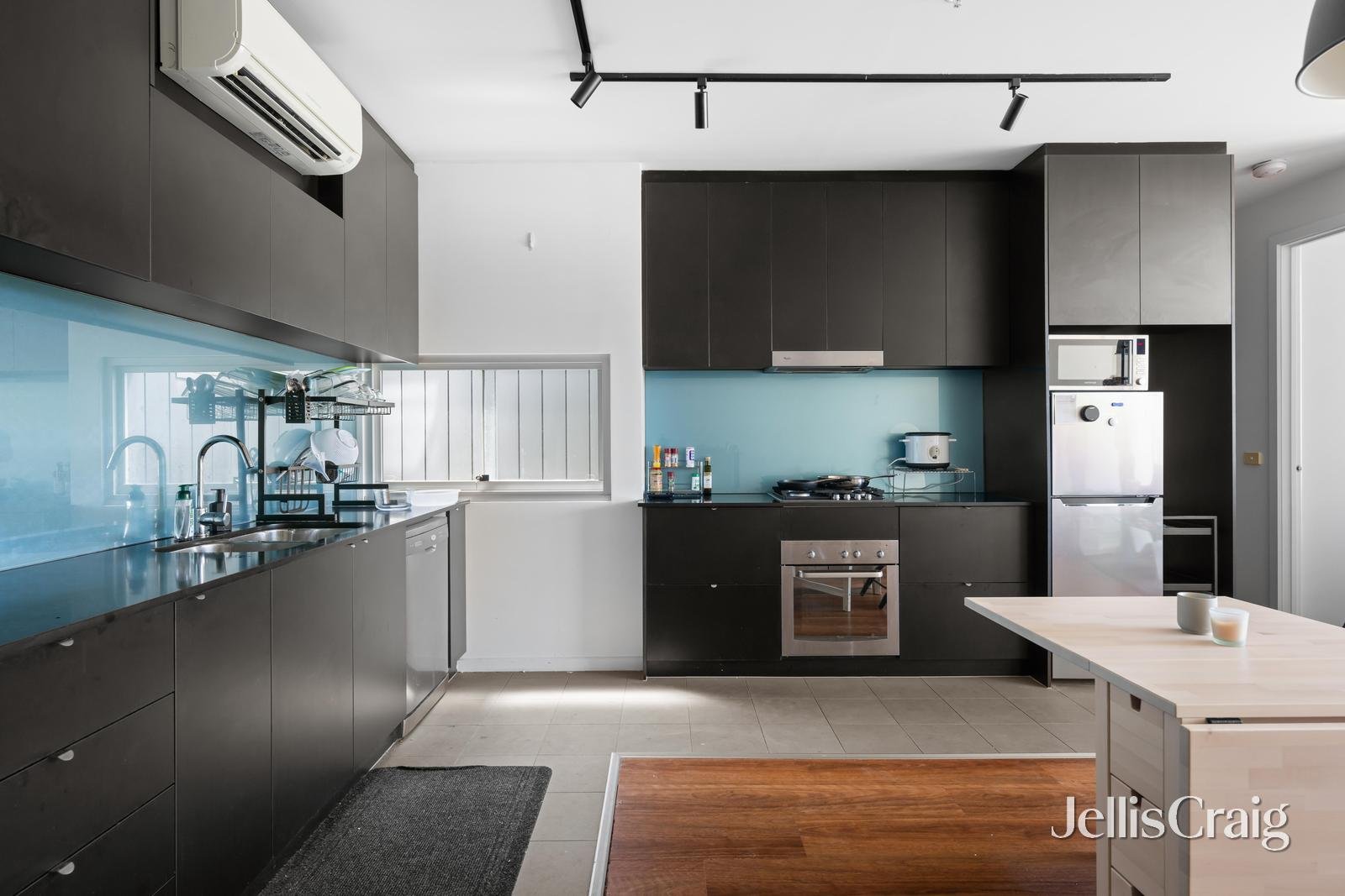 212/34 Union Street, Brunswick image 3