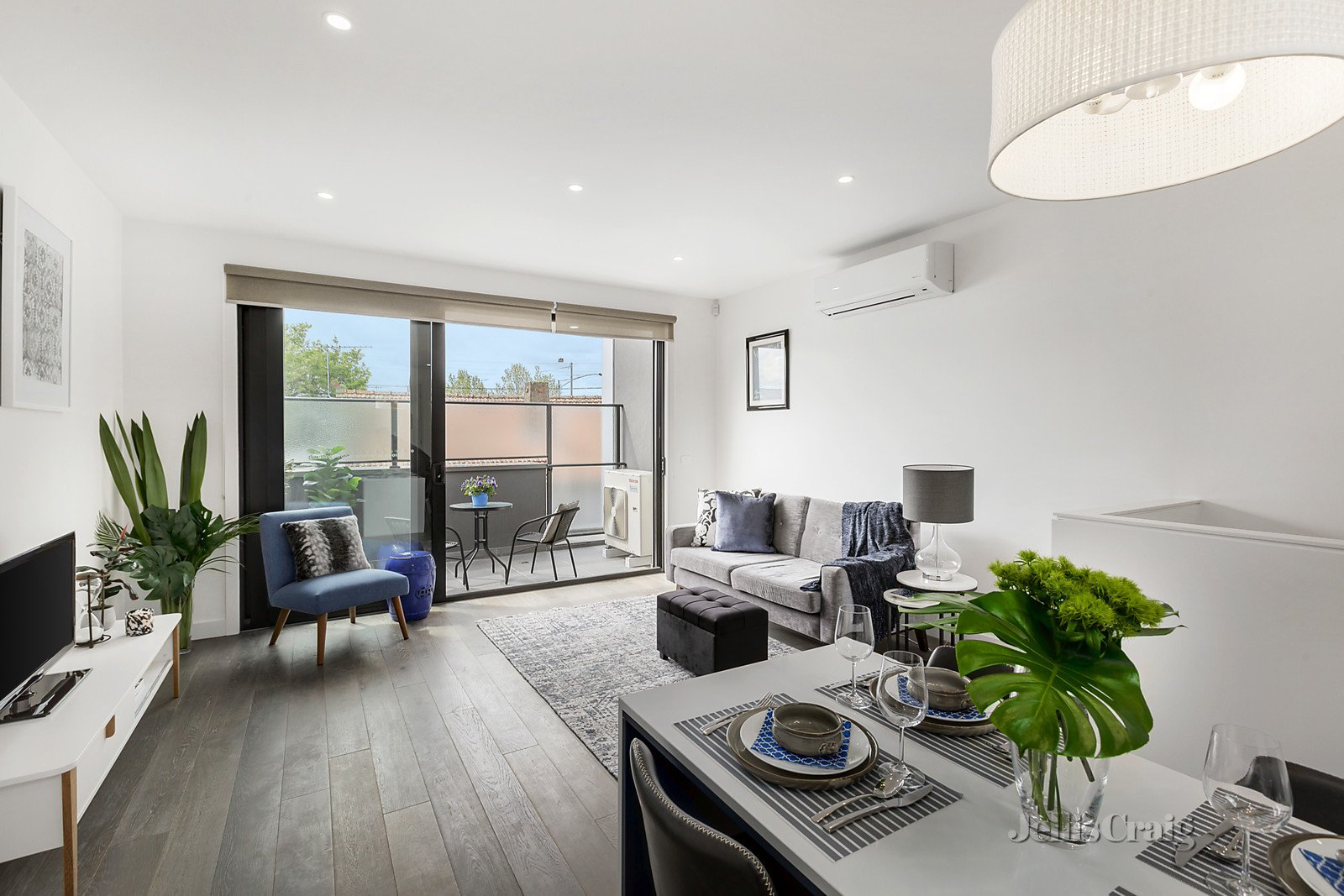 2/125 Grange Road, Fairfield image 2