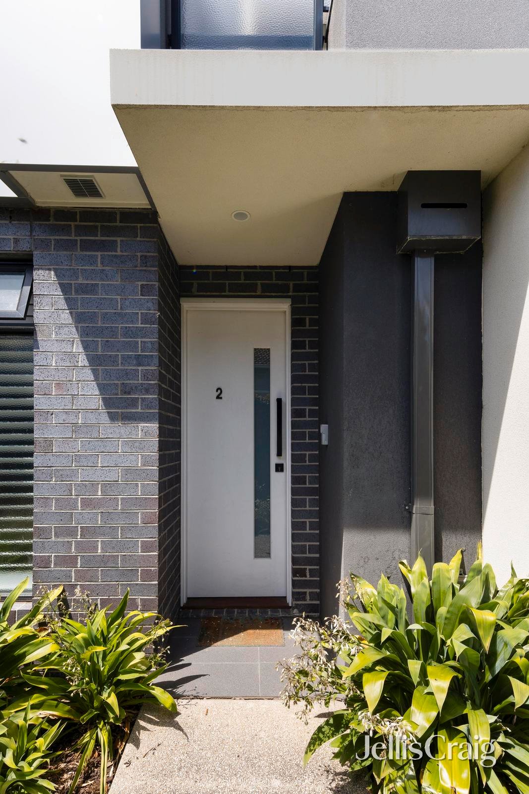 2/125 Grange Road, Fairfield image 2