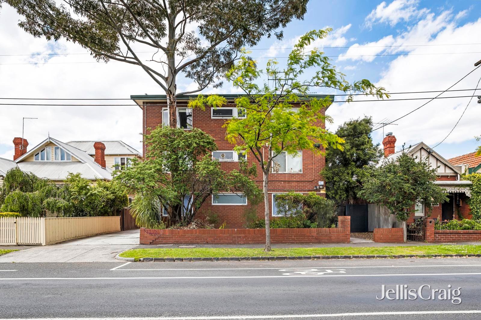 2/125 Holden Street, Fitzroy North image 2