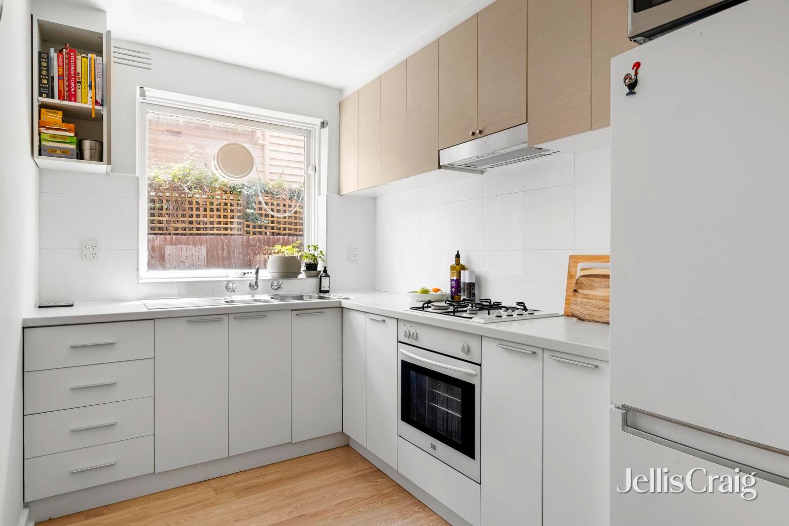 2/125 Holden Street, Fitzroy North image 4