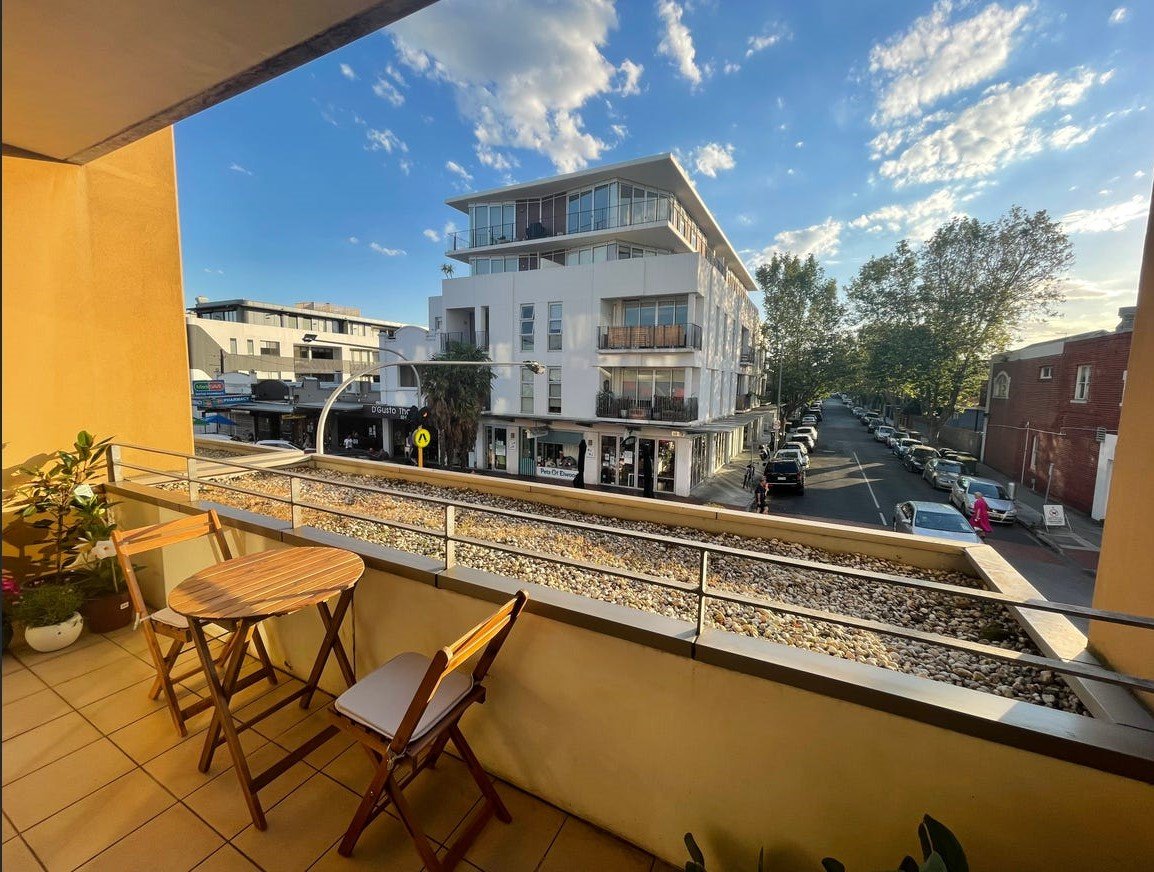 2/125 Ormond Rd, Elwood image 2