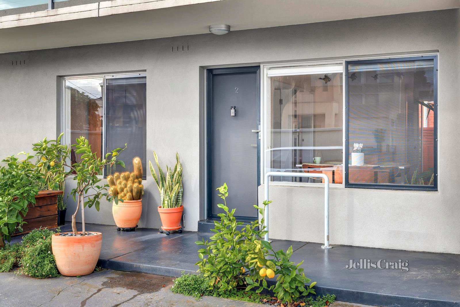 2/126 Albion Street, Brunswick image 2