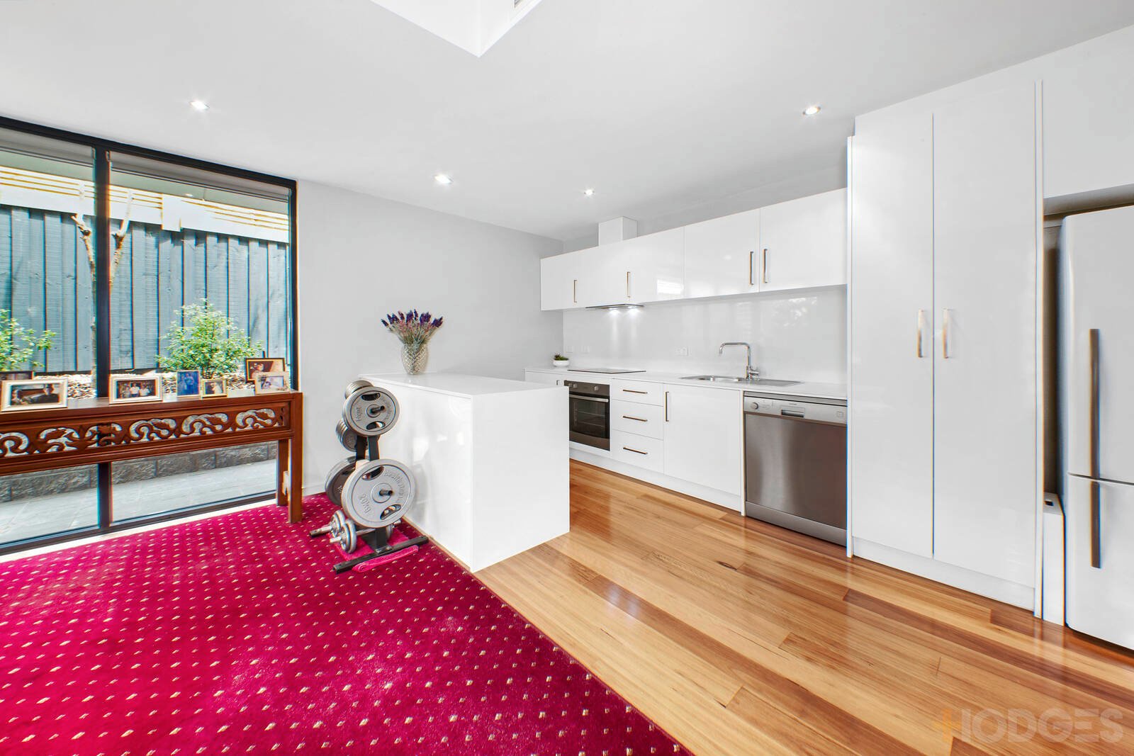 2 / 126 Centre Road Brighton East