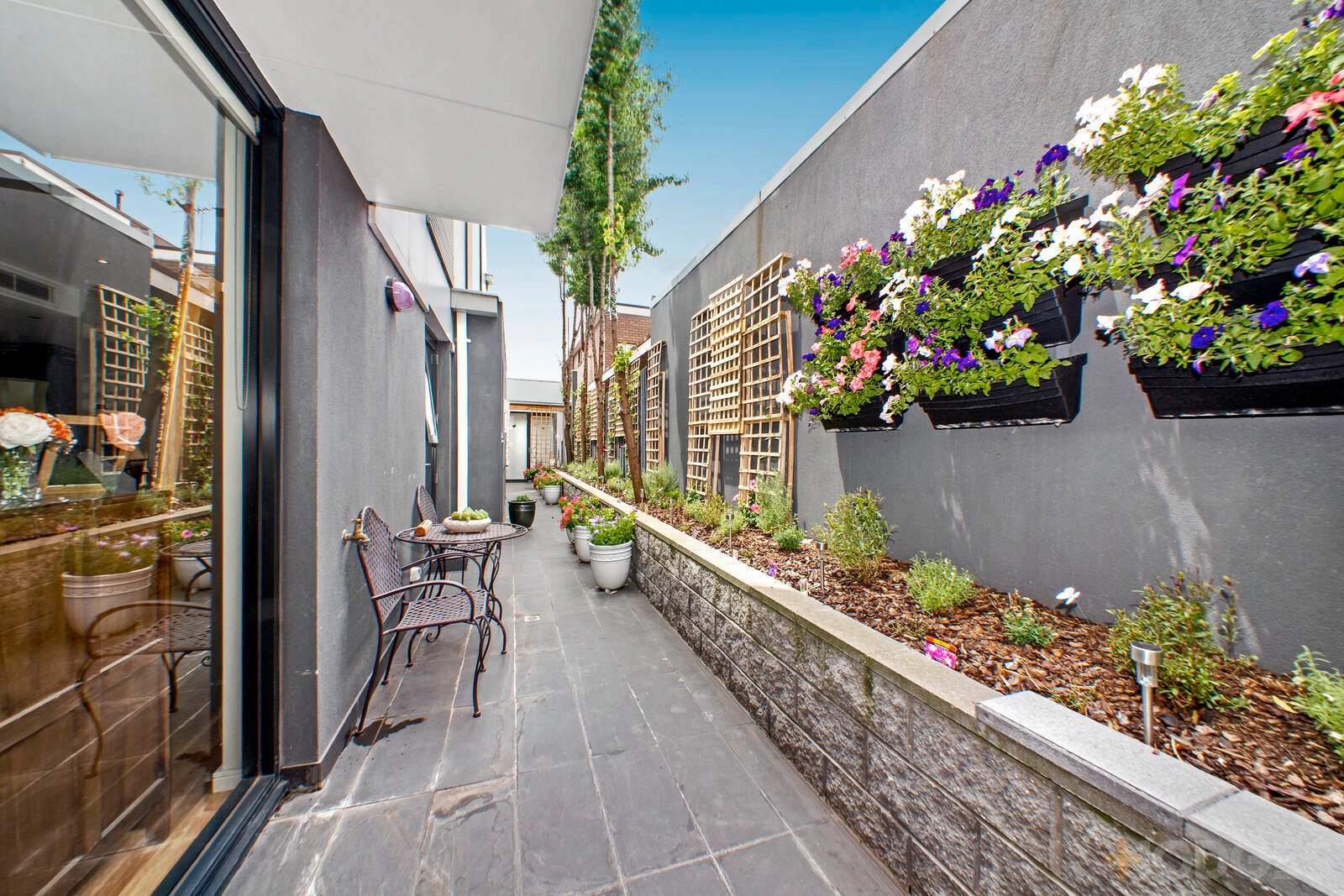 2 / 126 Centre Road Brighton East