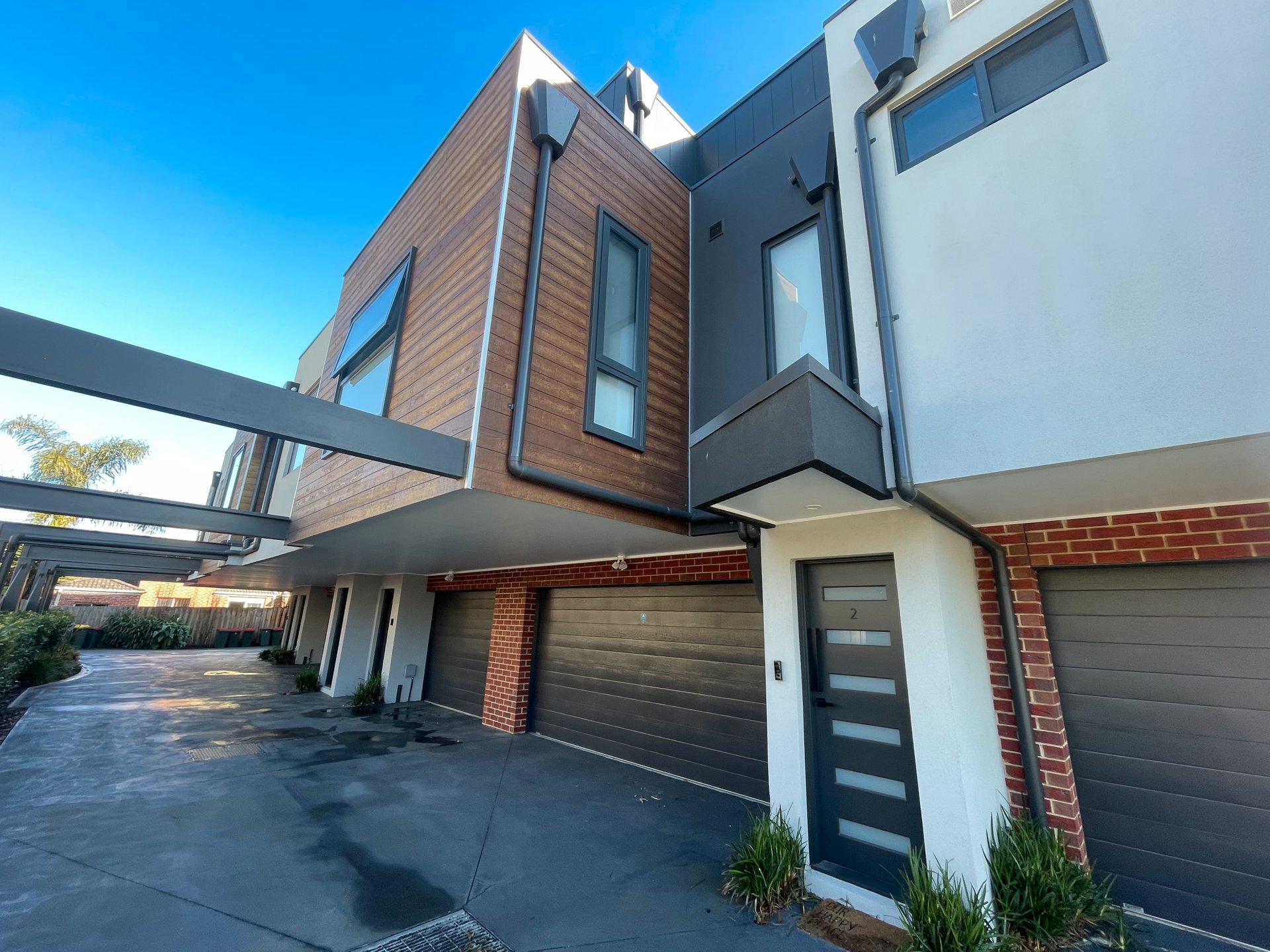 2/126 Mitcham Road, Donvale image 1