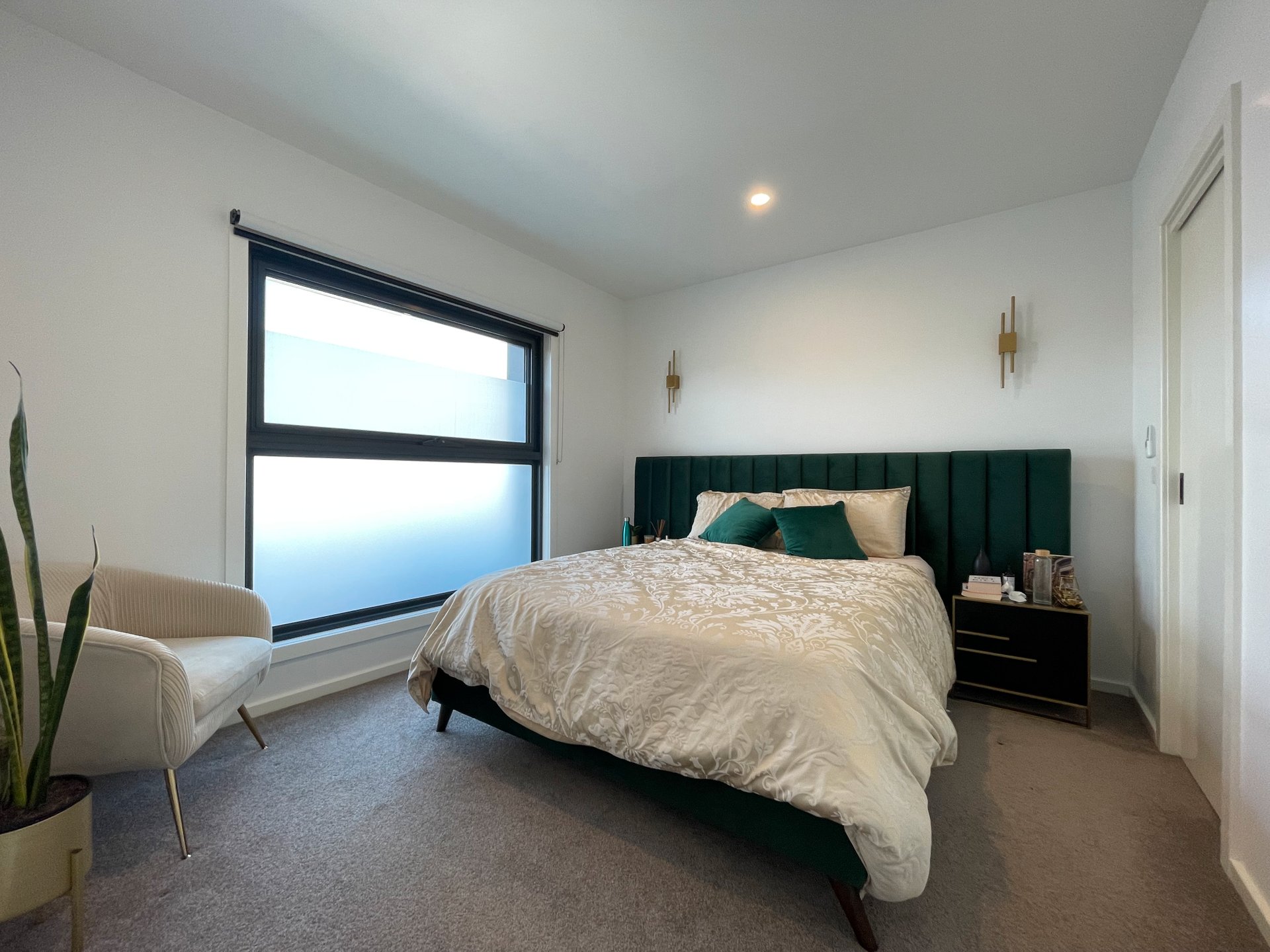 2/126 Mitcham Road, Donvale image 5