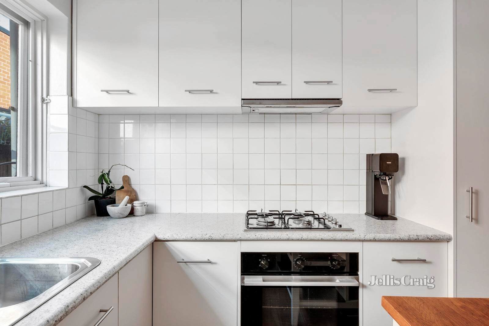 2/126 Mitchell Street, Brunswick East image 5