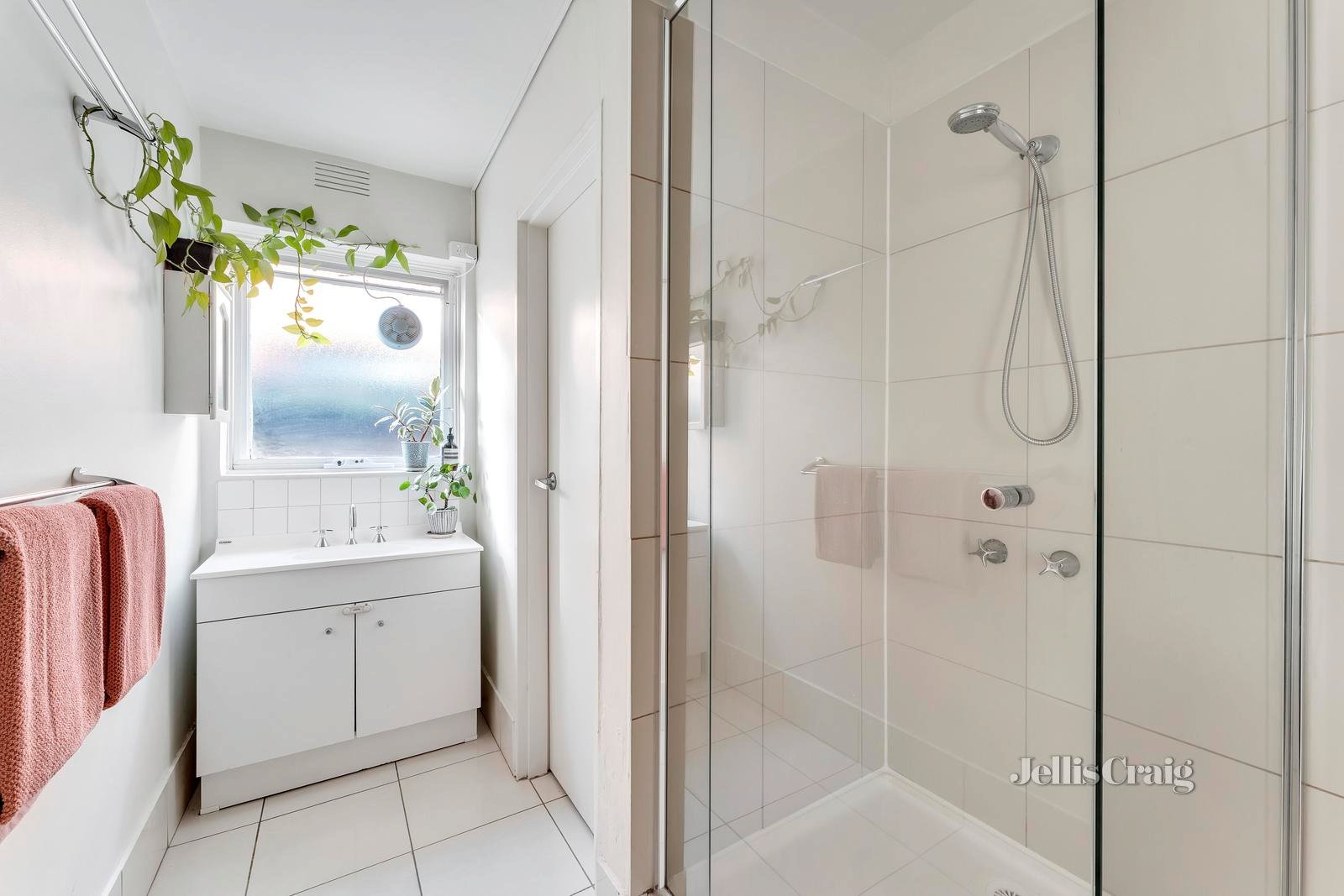 2/126 Mitchell Street, Brunswick East image 8