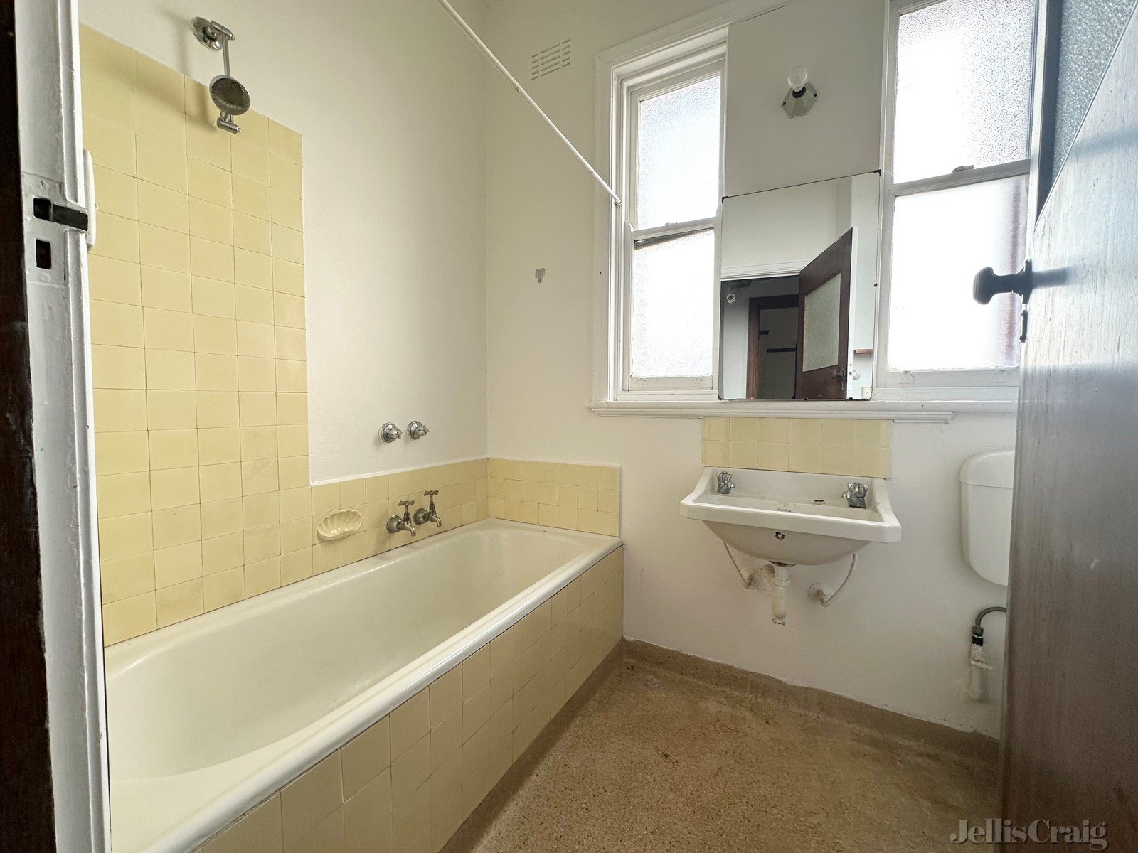2/126 Moreland Road, Brunswick image 6