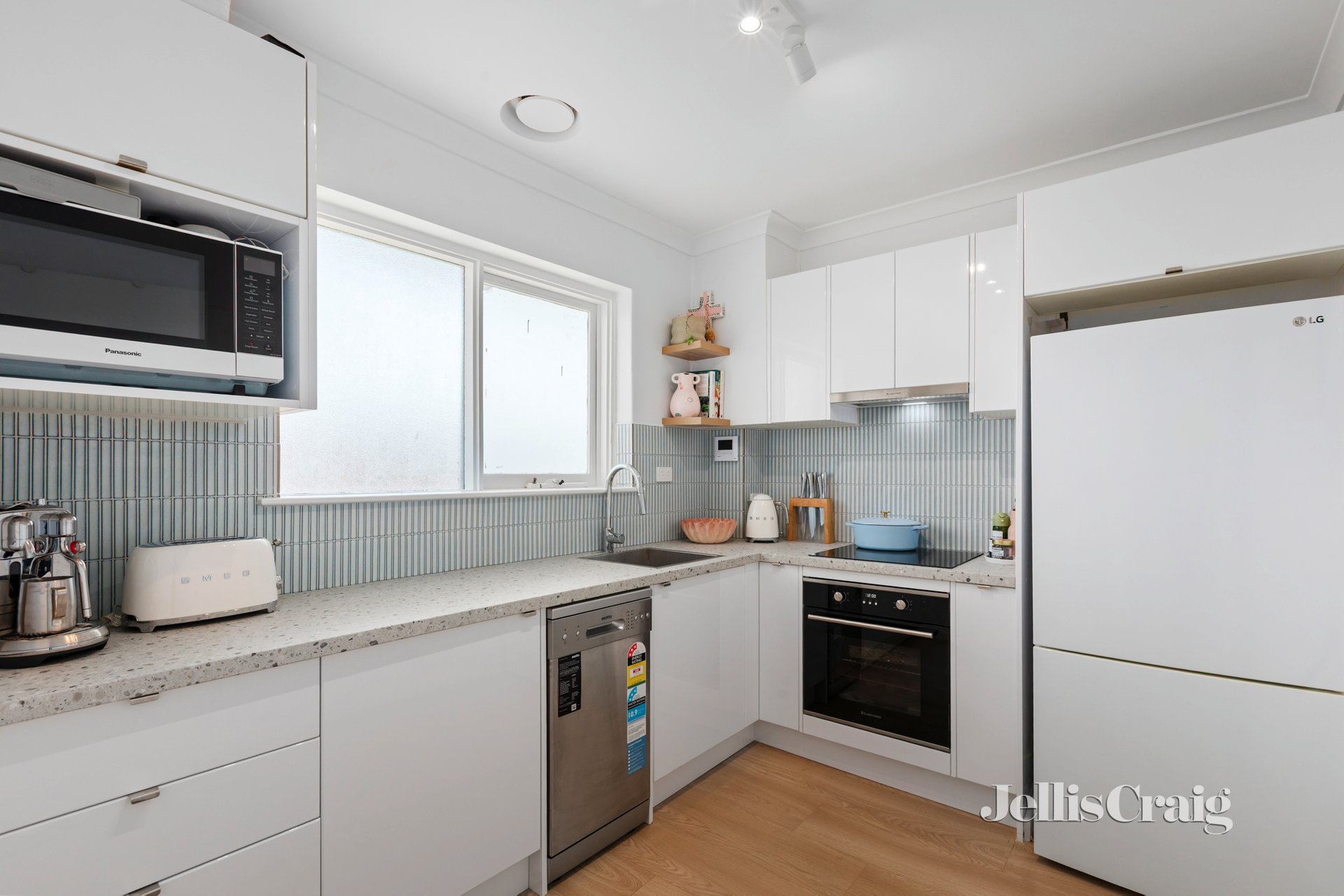 21/27 Mitford St, St Kilda image 2