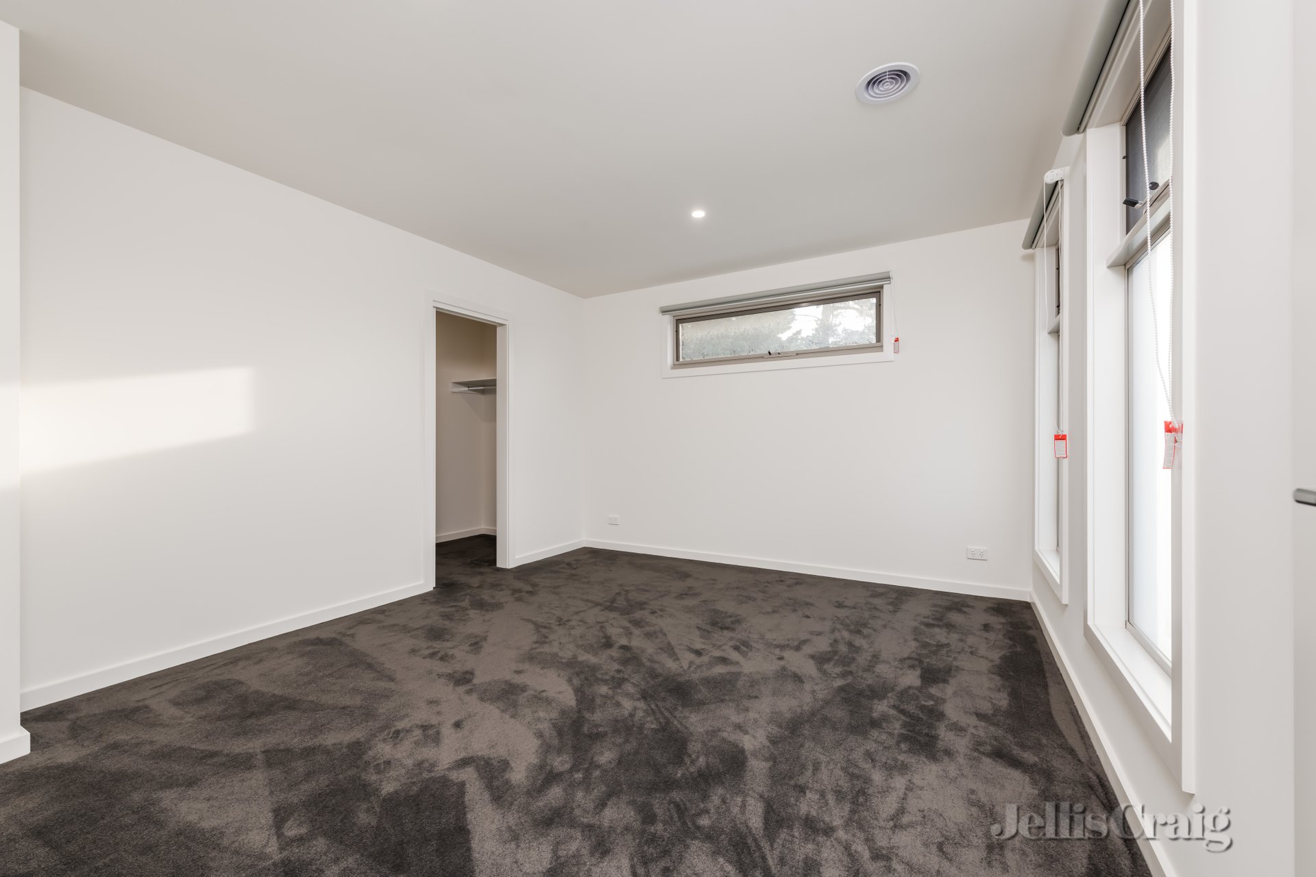 2/128 Kanooka Road, Boronia image 4