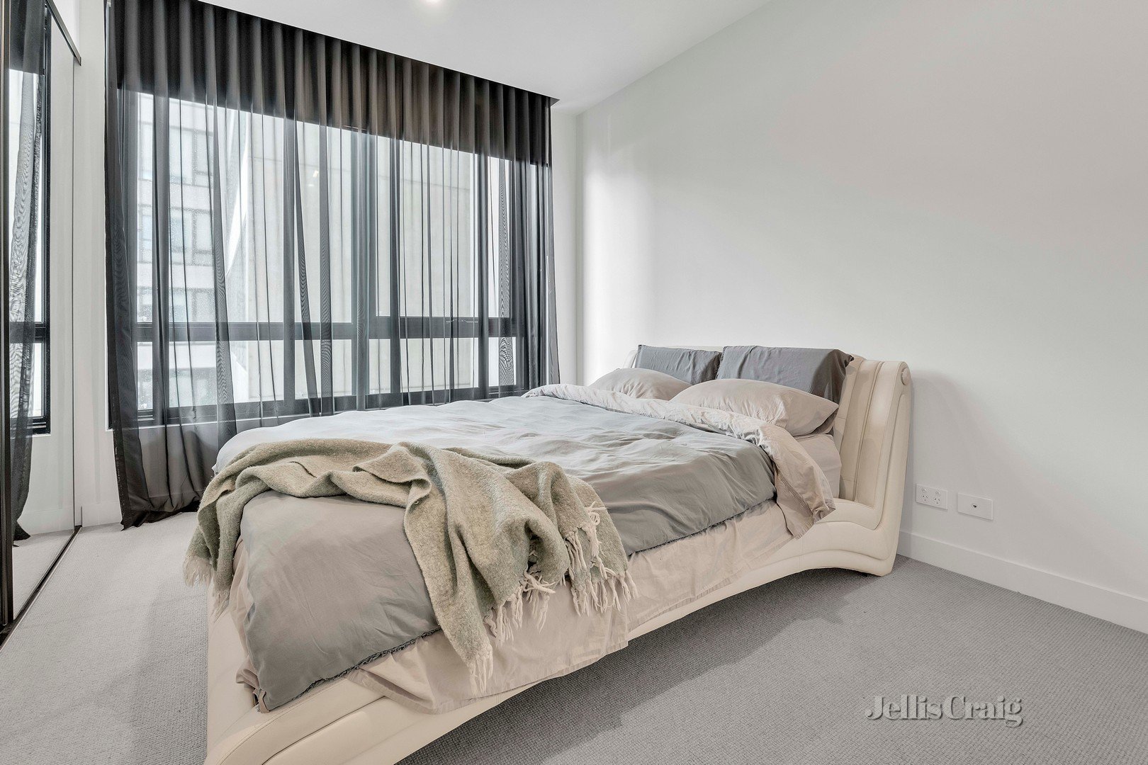 212/8 Michael Street, Brunswick image 8