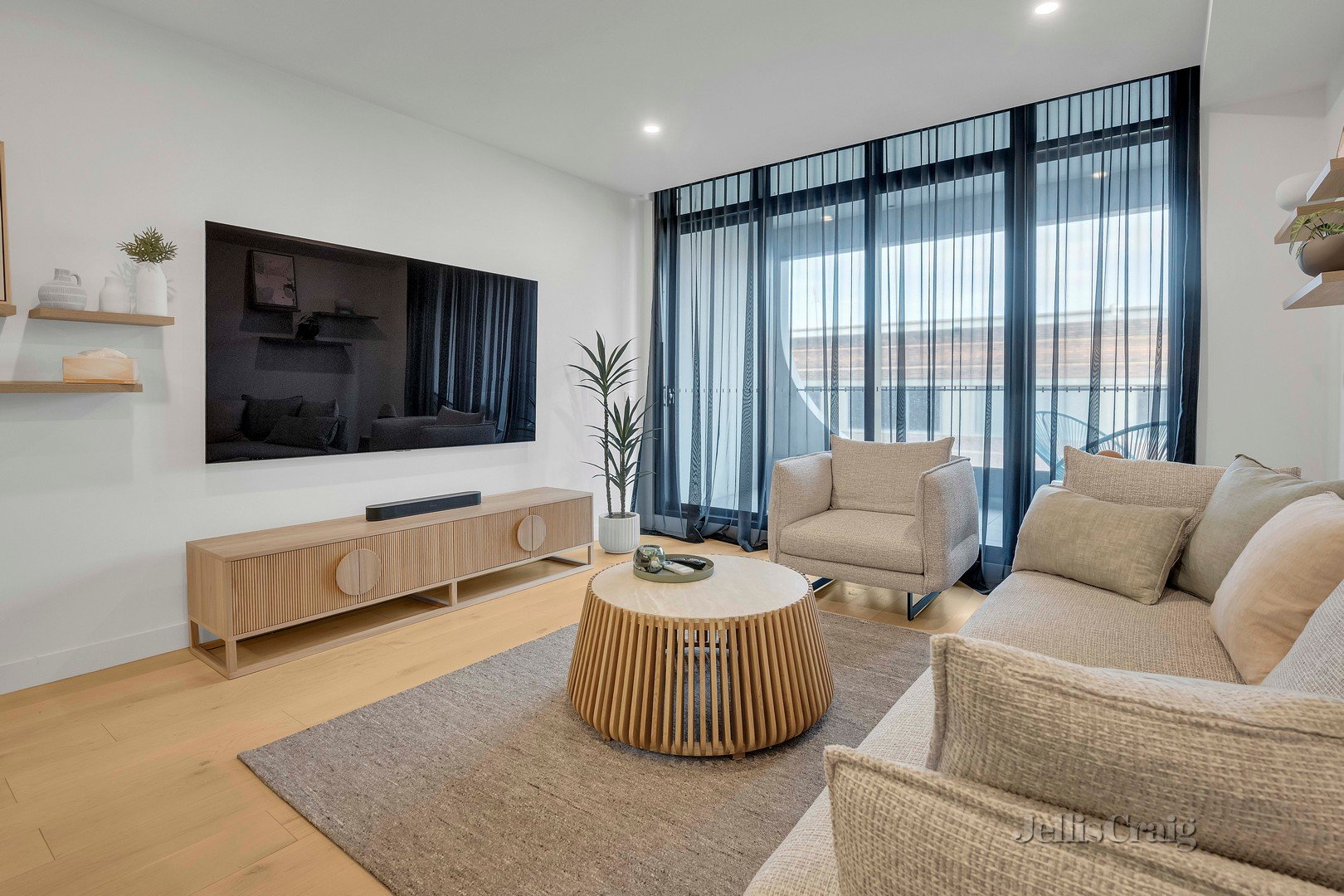212/8 Michael Street, Brunswick image 1
