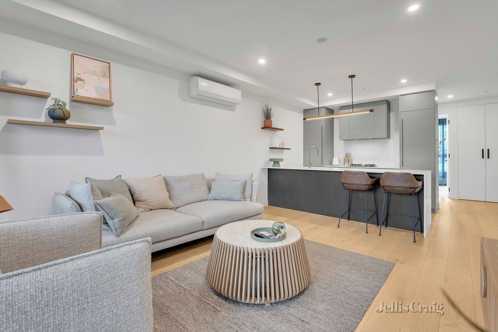 212/8 Michael Street, Brunswick image 2