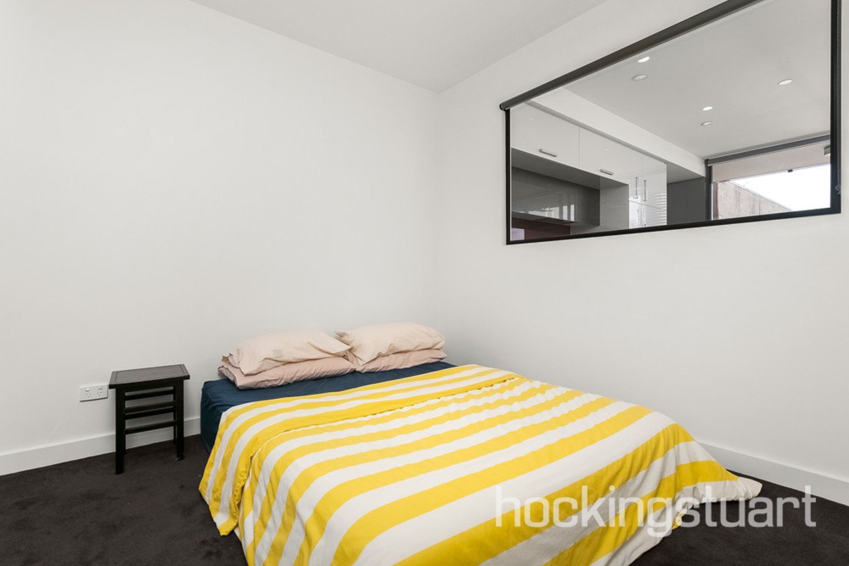 212/81 Riversdale Road, Hawthorn image 4