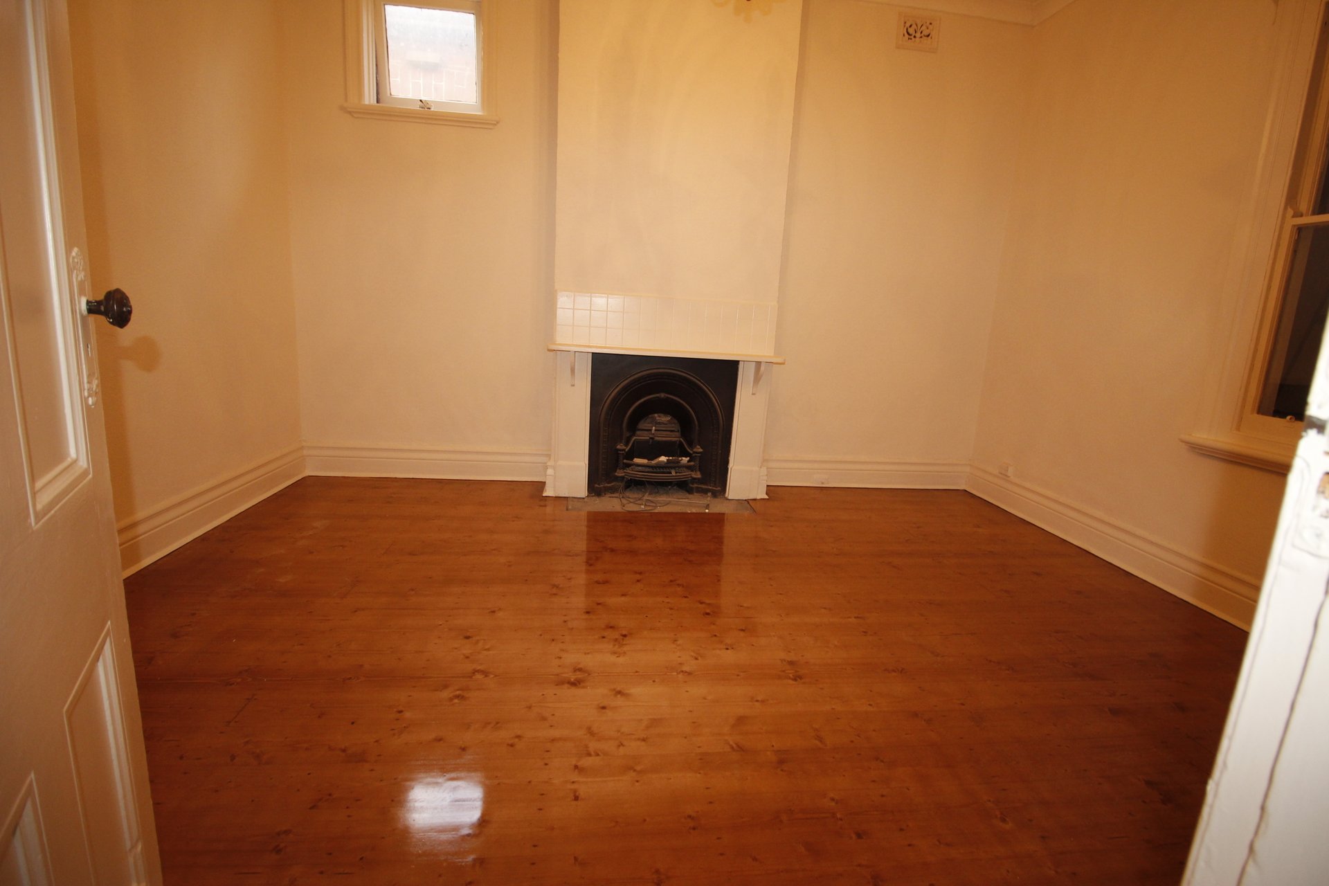 Property Gallery Thumbnail 2