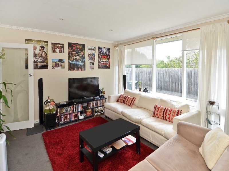 2/129 Barrabool Road, Highton image 3
