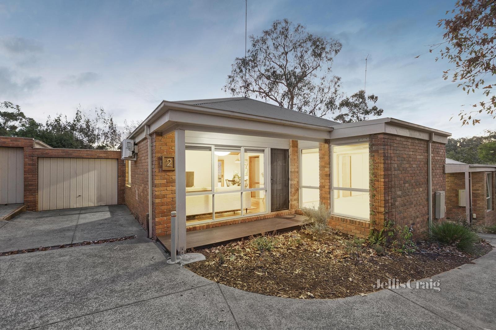 2/1298 Main Road, Eltham image 1