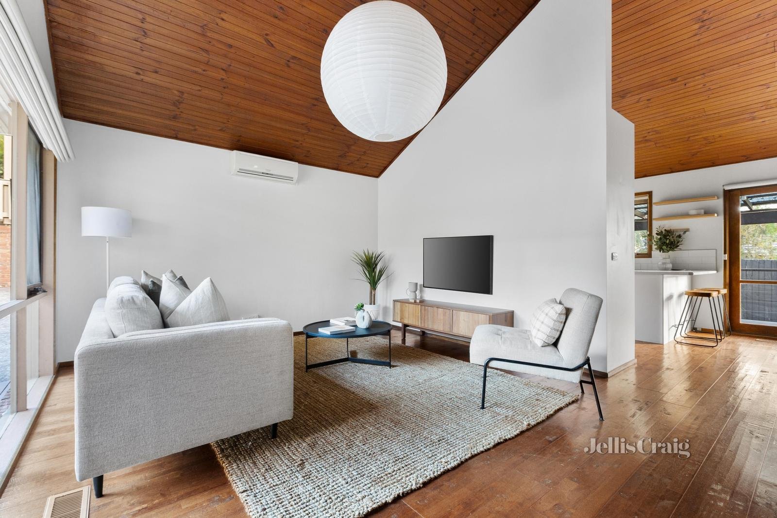 2/1298 Main Road, Eltham image 2