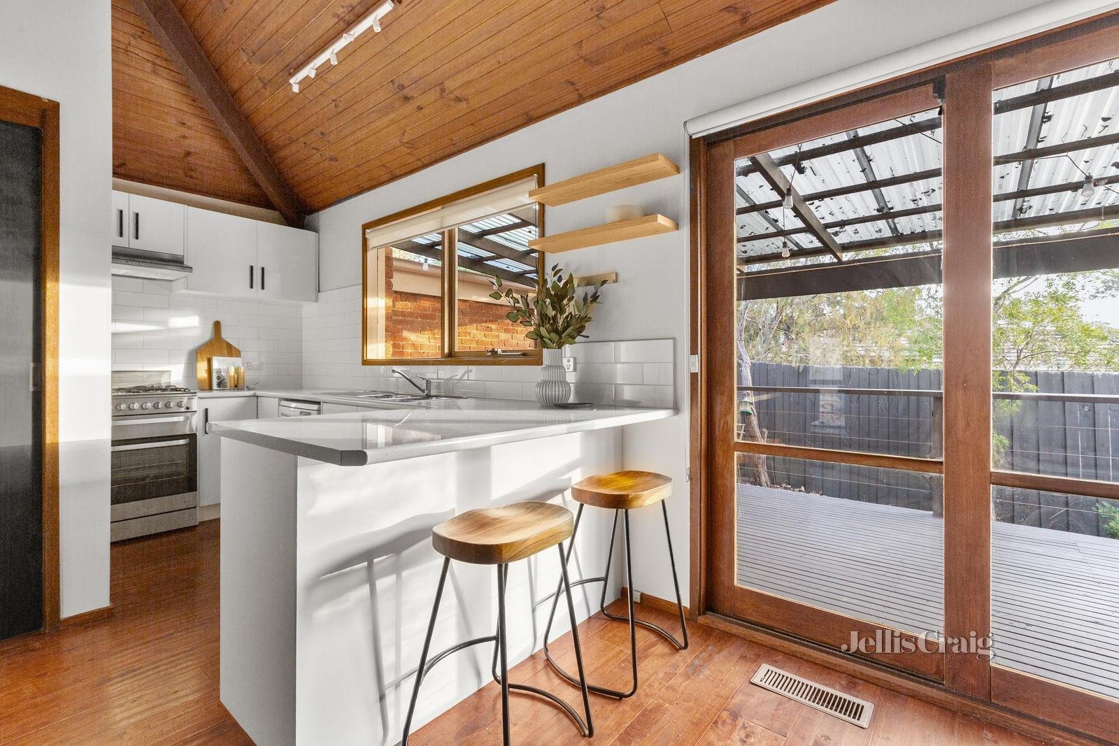 2/1298 Main Road, Eltham image 4