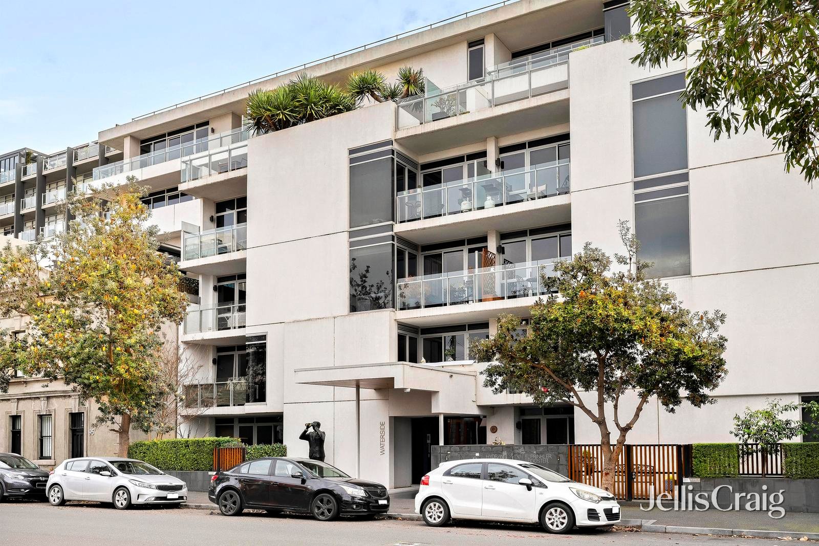 212/99 Dow Street, Port&nbsp;Melbourne image 2