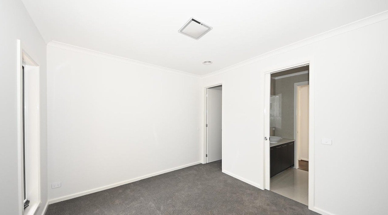 2/13 Albert Street, Mount&nbsp;Waverley image 2