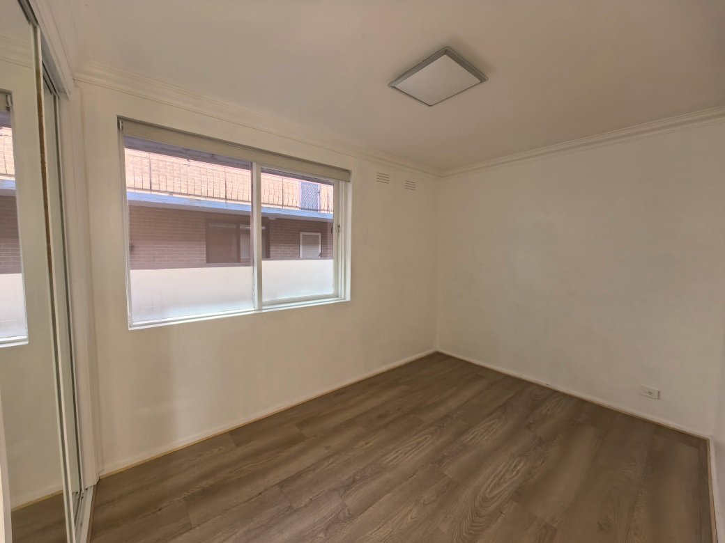 2/13 Alberta Street, West Footscray image 6