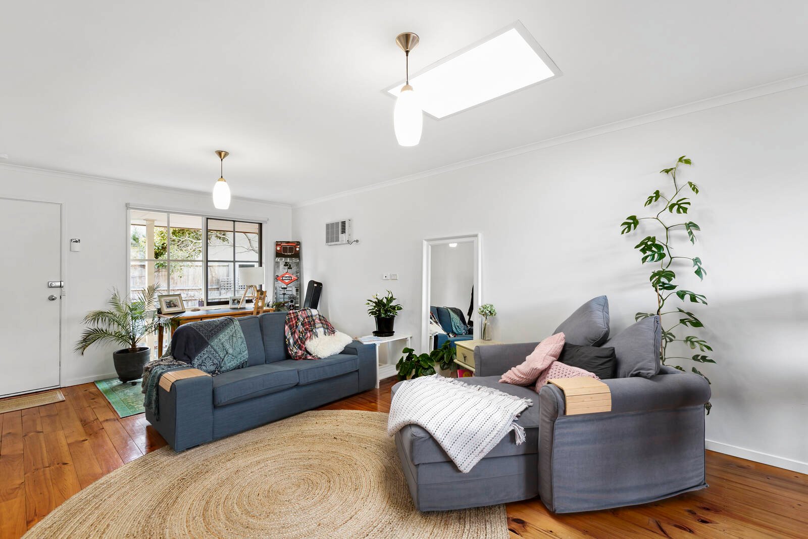 Property Gallery - Main Image