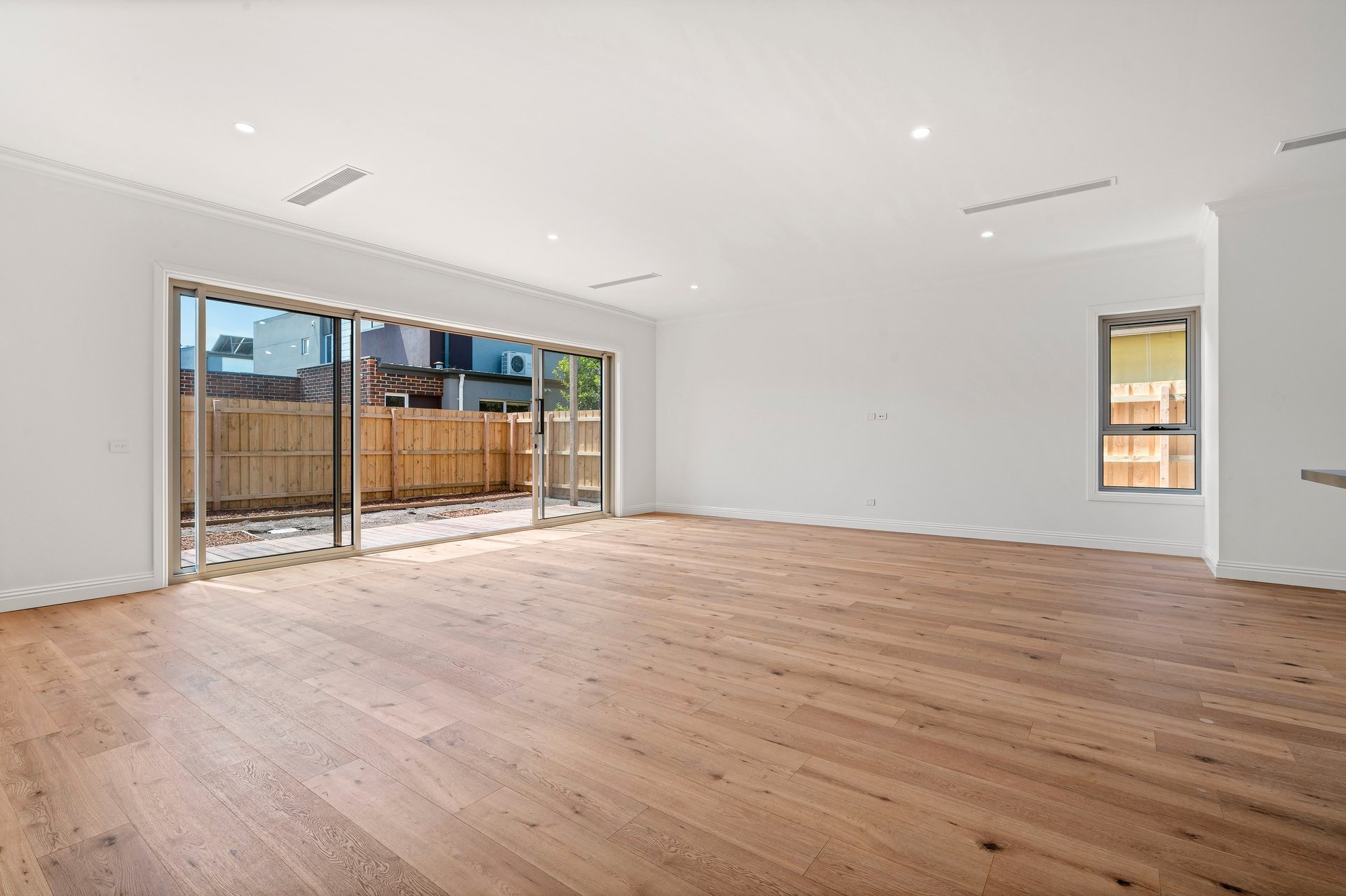 2/13 Bronte Avenue, Burwood image 3