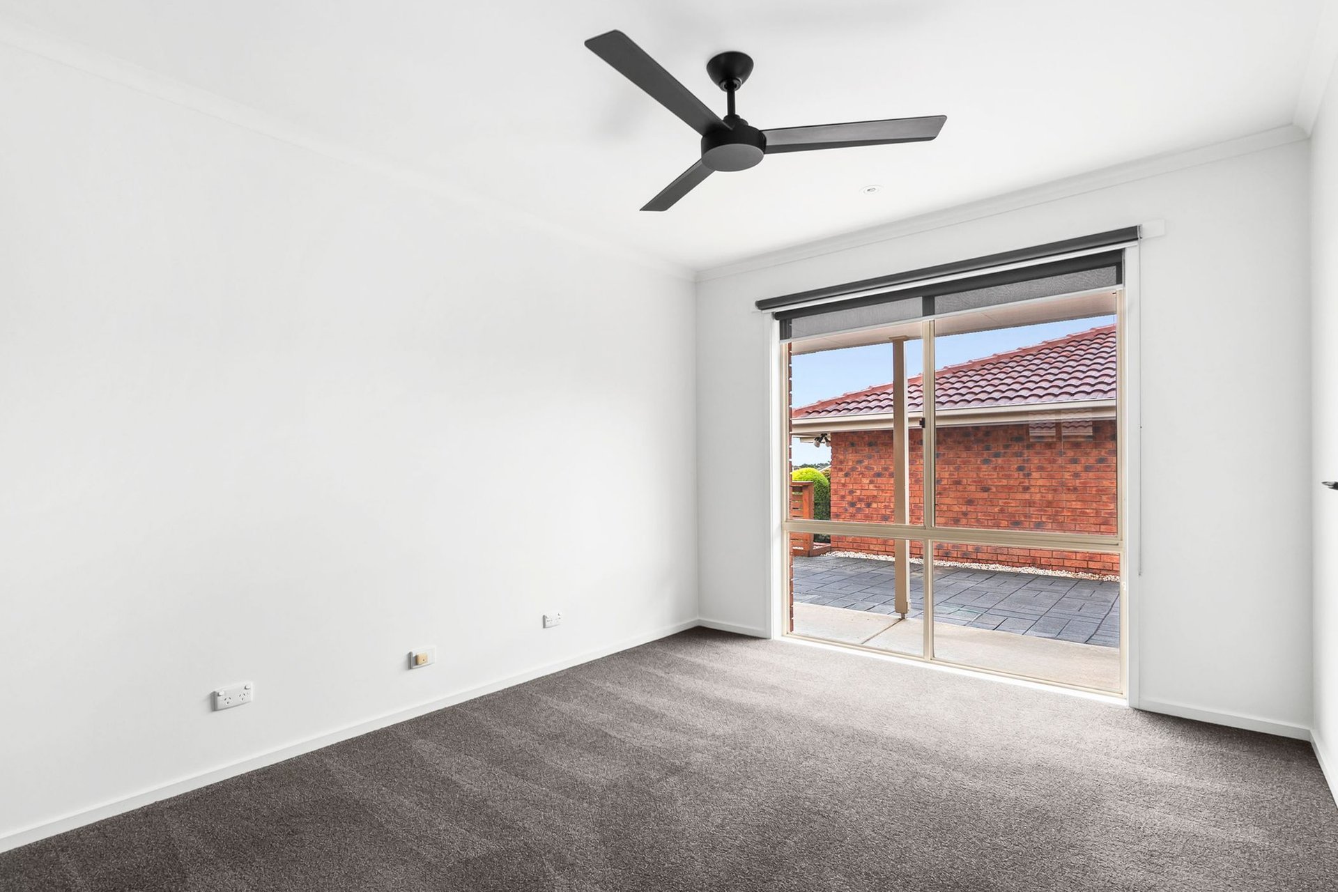 2/13 Burlington Crescent, Leopold image 4