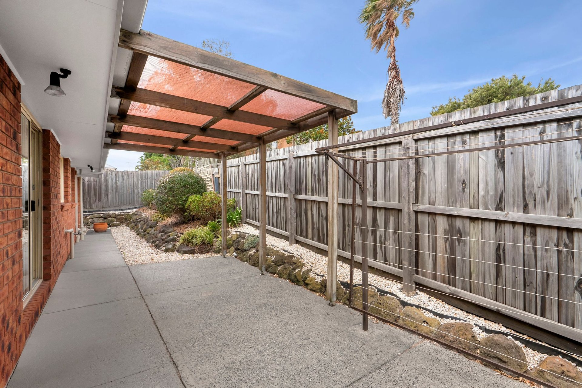 2/13 Burlington Crescent, Leopold image 6