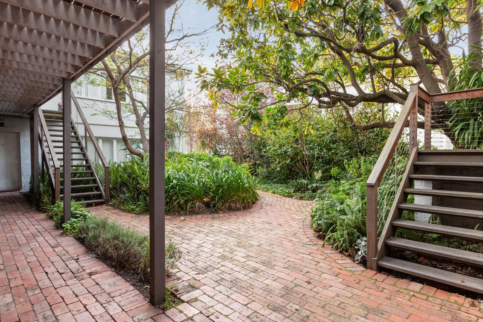Property Gallery Thumbnail 12