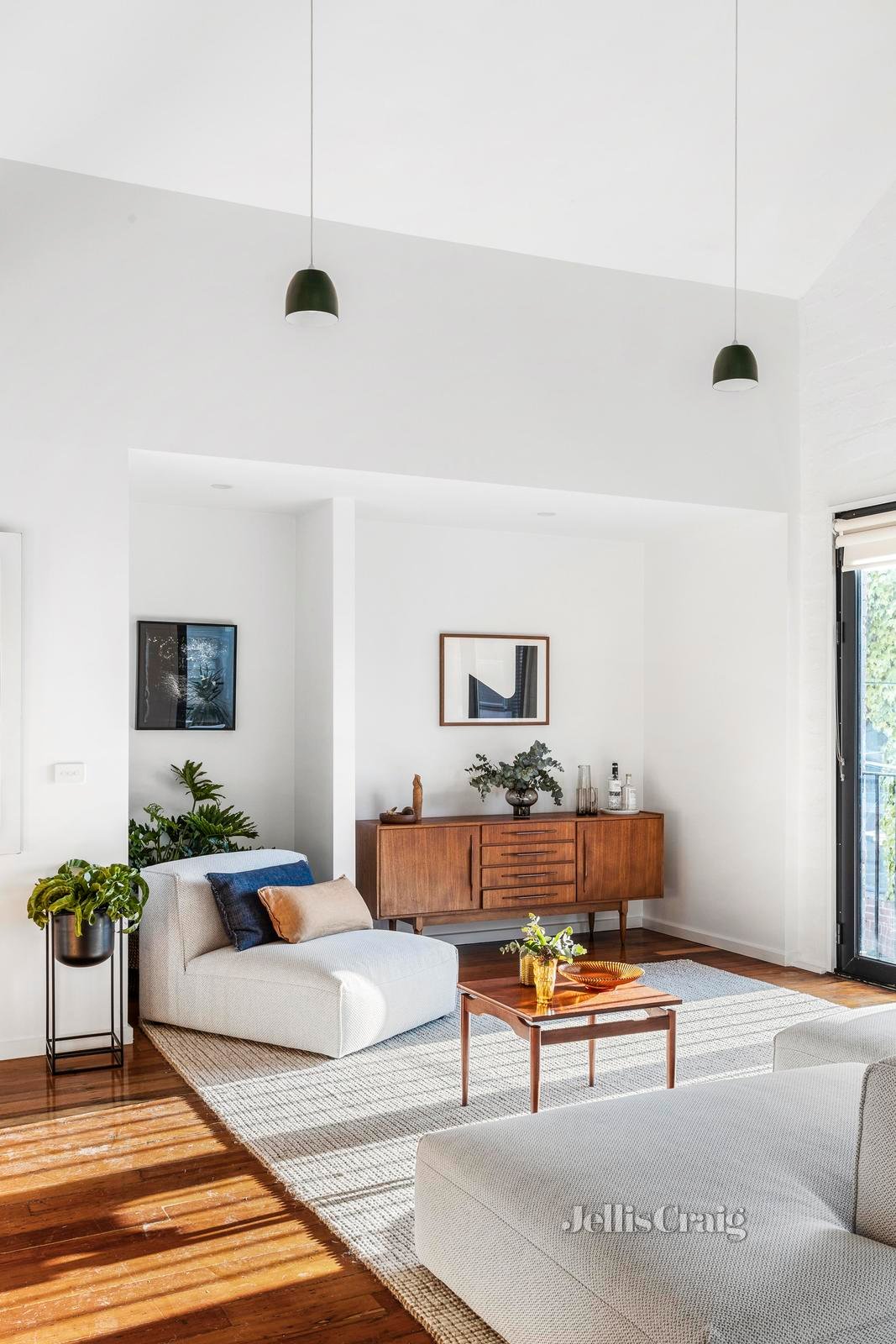 2/13 Eastment Street, Northcote image 7