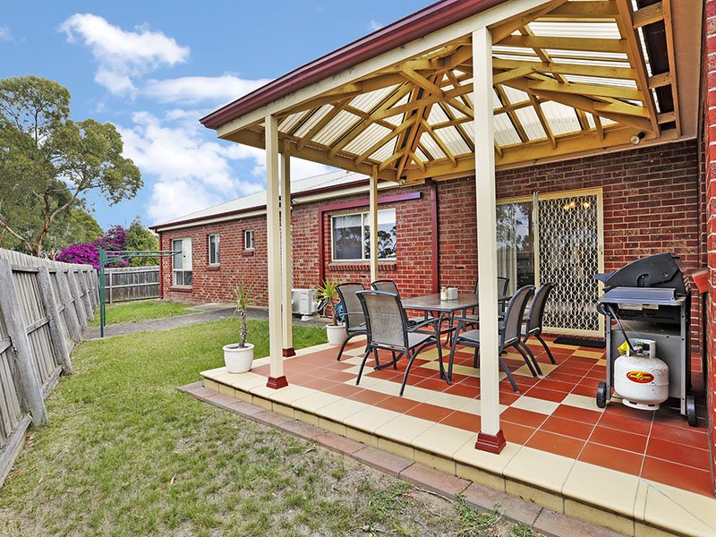 2/13 Finningley Court, Highton image 8