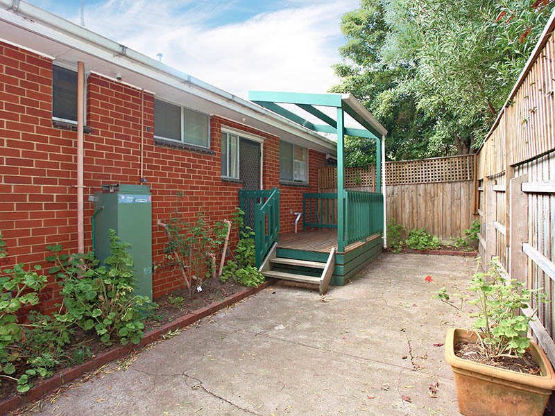 2/13 Freeman Street, Ringwood East image 3