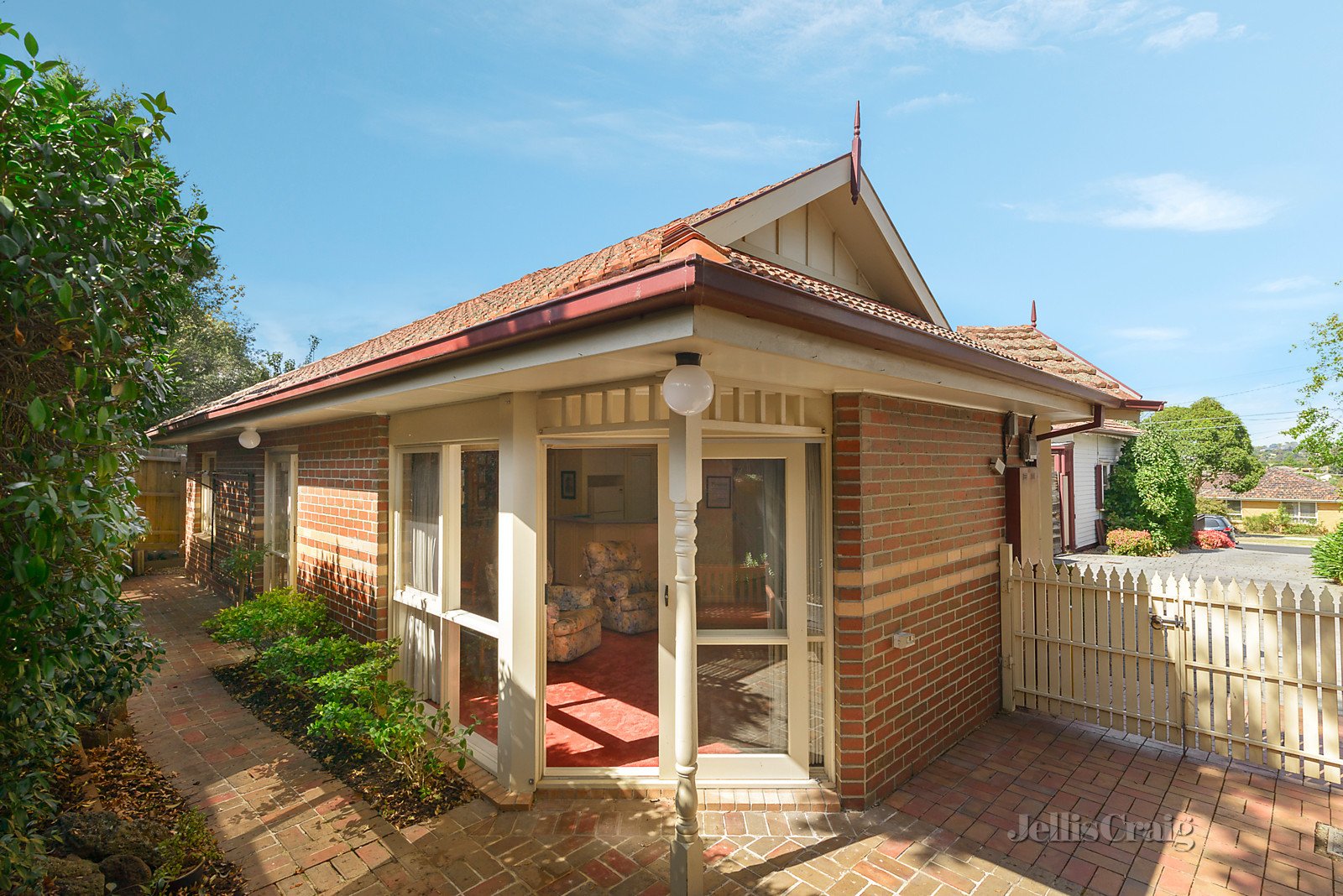 2/13 Glenfern Avenue, Doncaster image 5