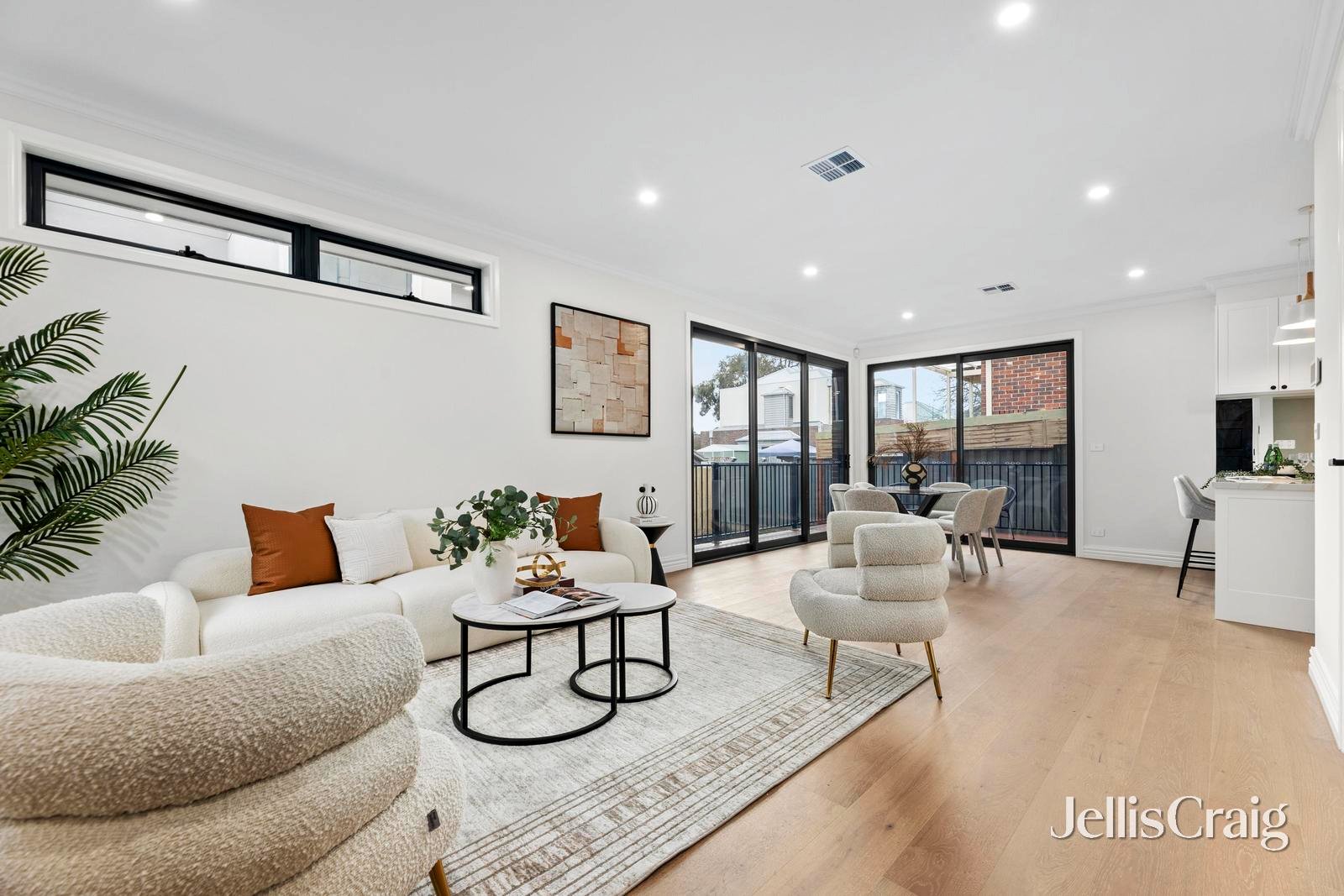 2/13 Heany Street, Mount&nbsp;Waverley image 3