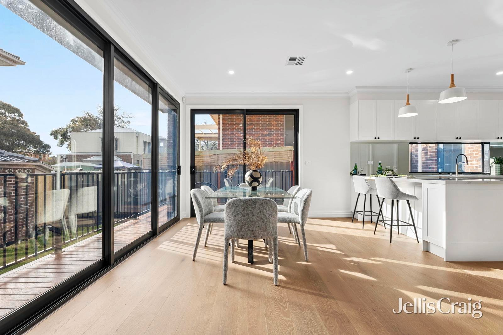 2/13 Heany Street, Mount&nbsp;Waverley image 5