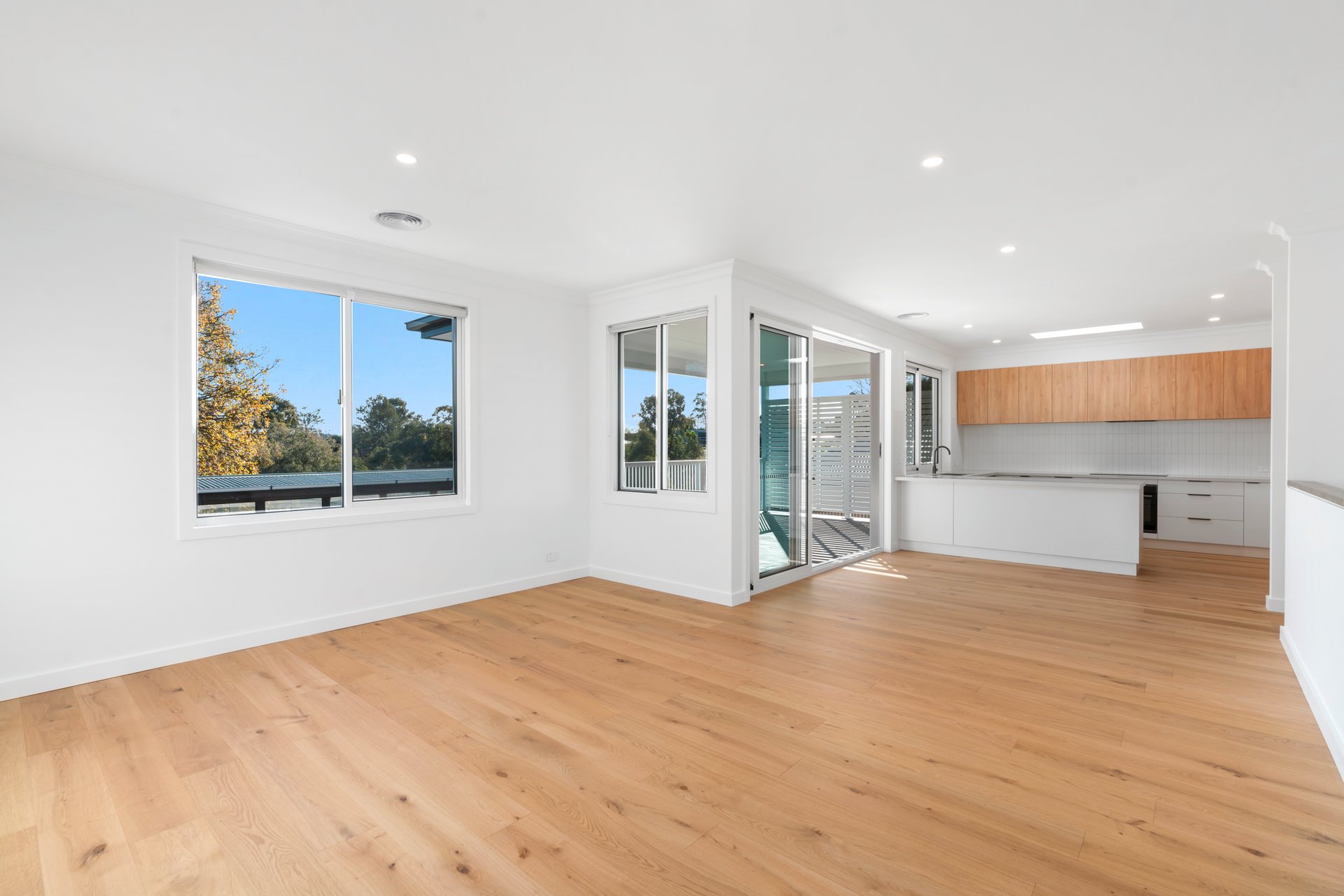 2/13 Hoban Avenue, Montmorency image 4