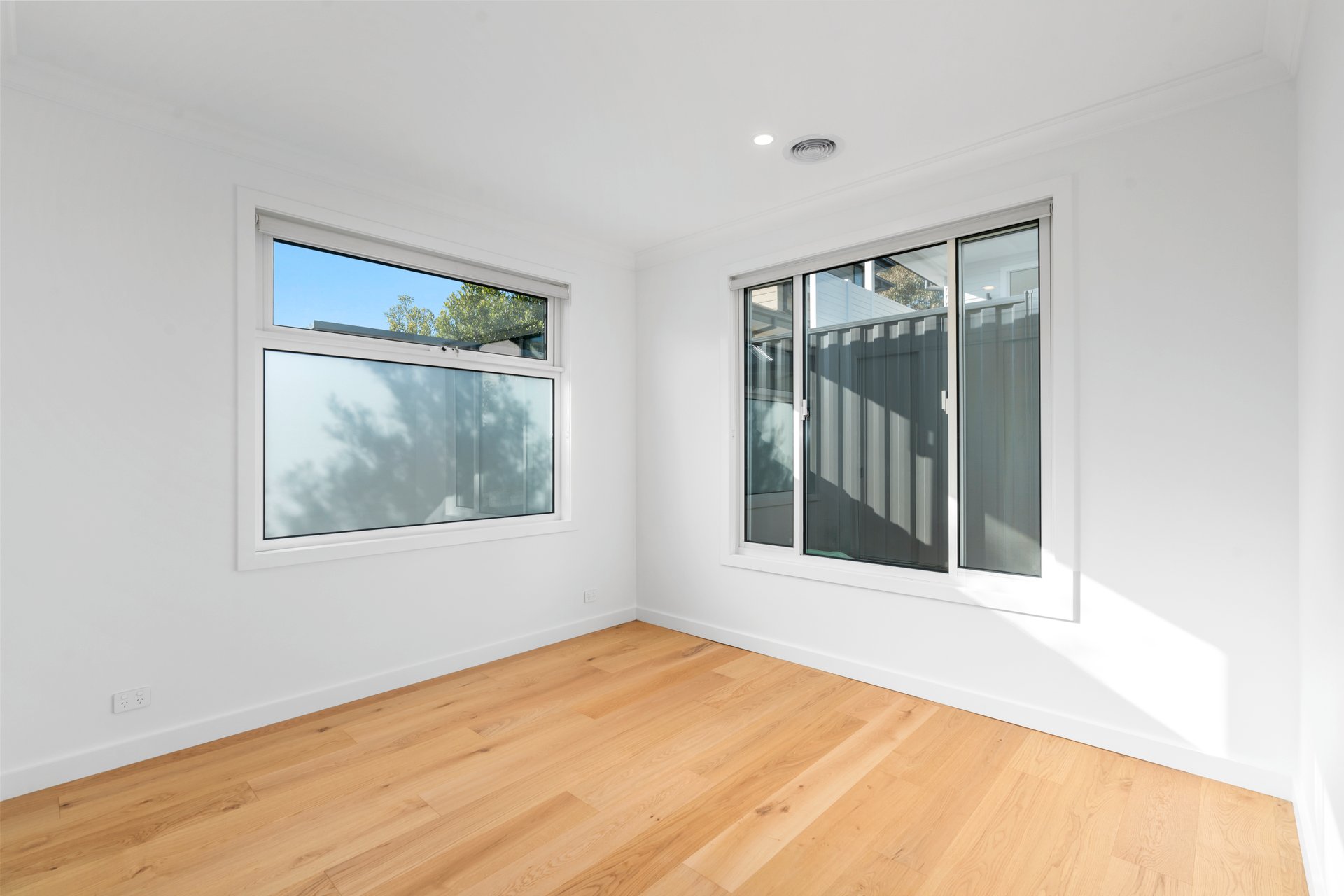 2/13 Hoban Avenue, Montmorency image 10
