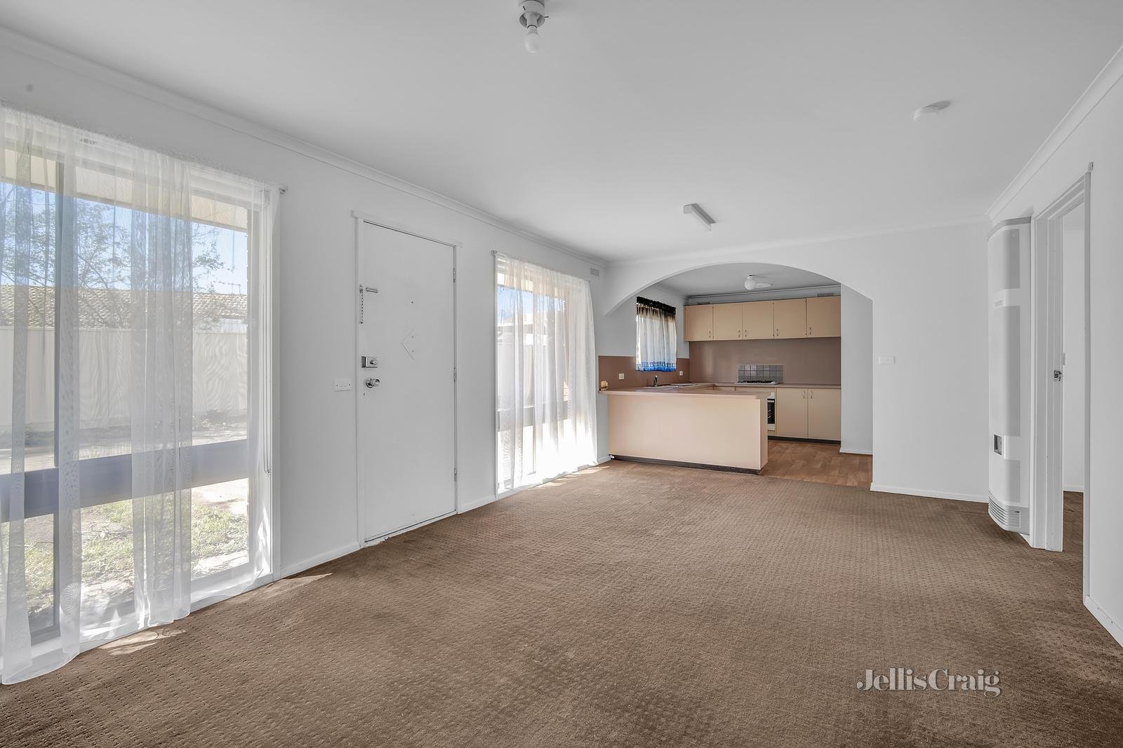 2/13 Iona Drive, Sebastopol image 2