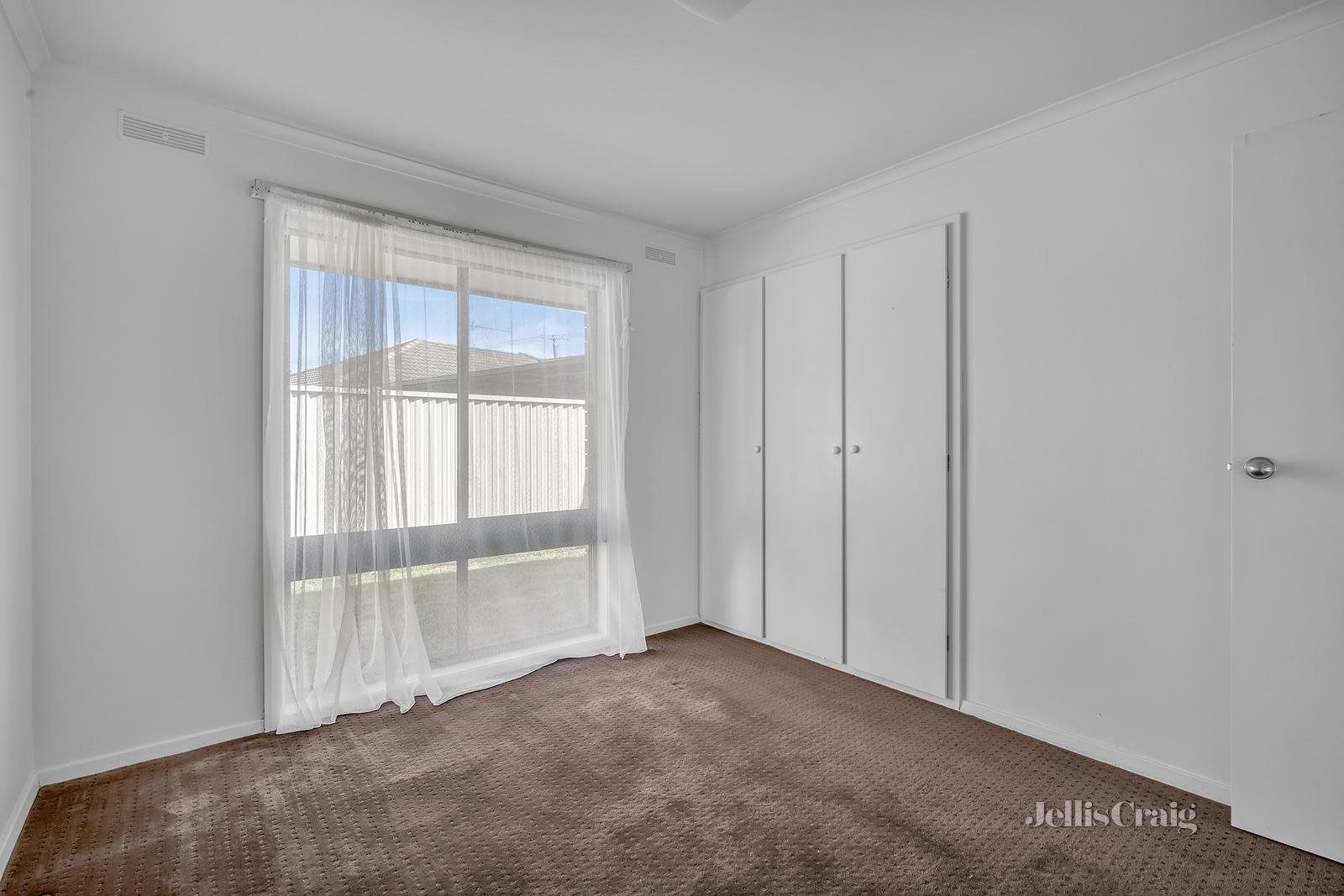 2/13 Iona Drive, Sebastopol image 6