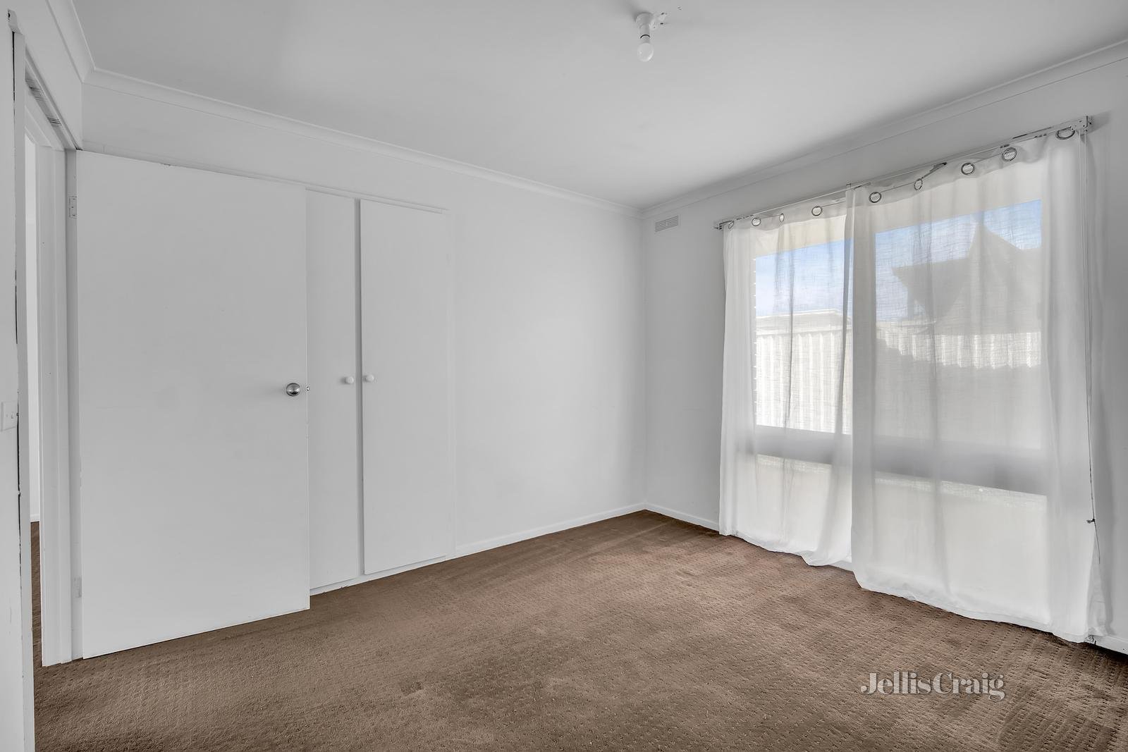 2/13 Iona Drive, Sebastopol image 7