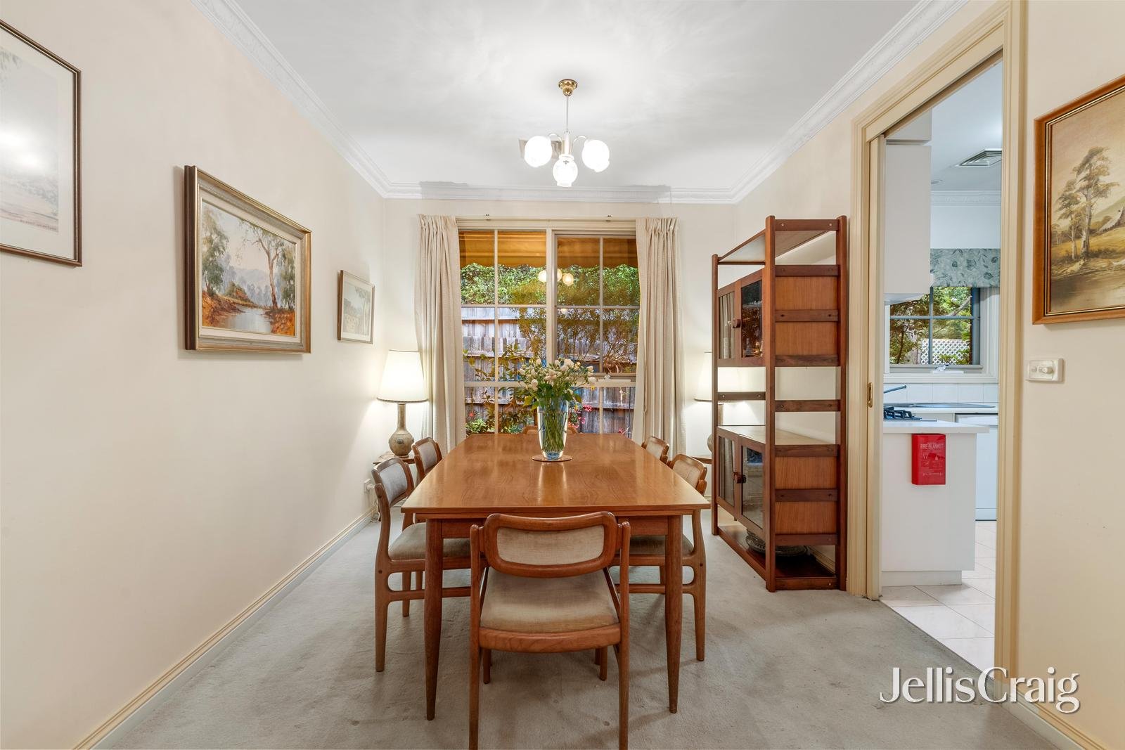 2/13 Irymple Avenue, Kew East image 3