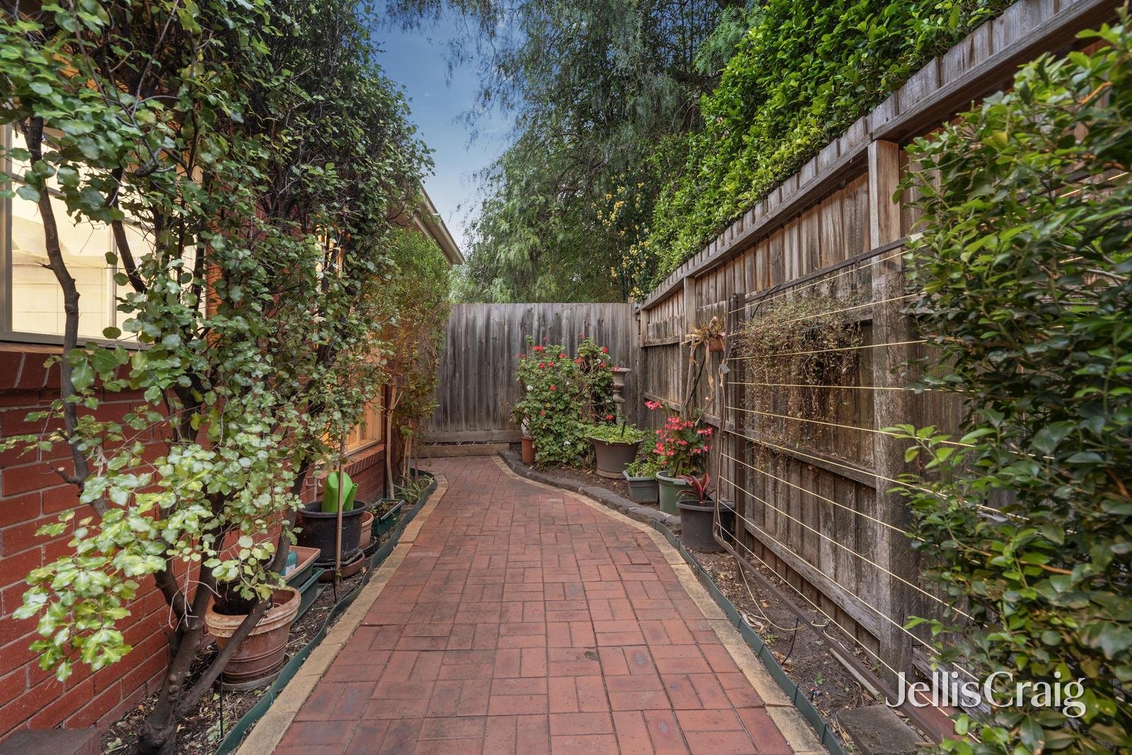 2/13 Irymple Avenue, Kew East image 9