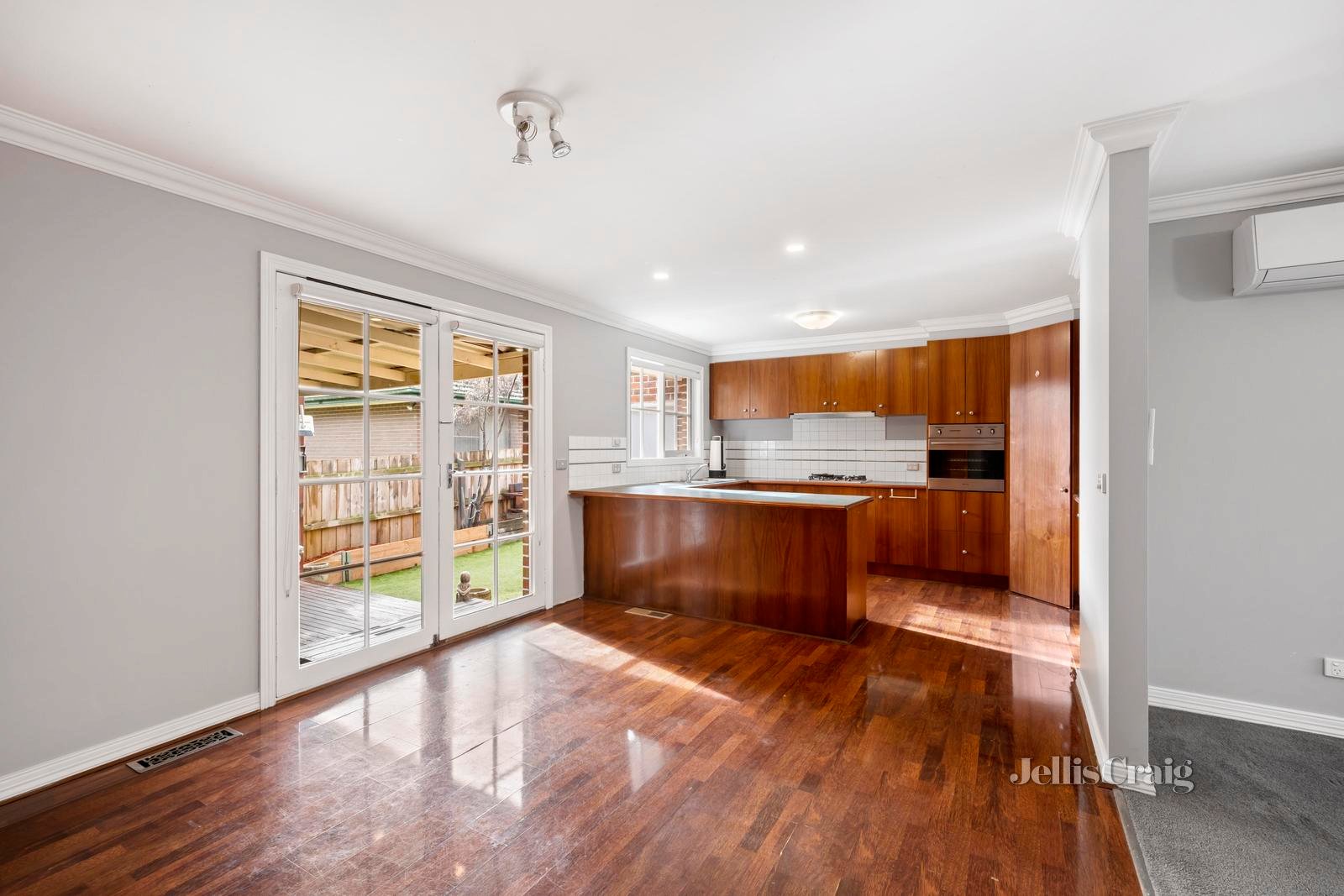 2/13 Kincumber Drive, Croydon image 3