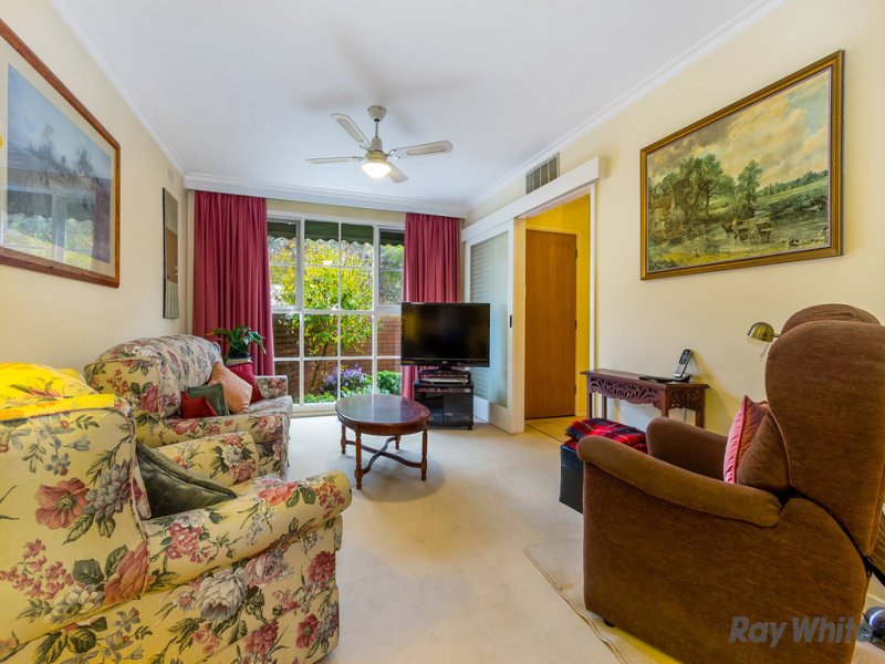 2/13 Kintore Crescent, Box Hill image 3