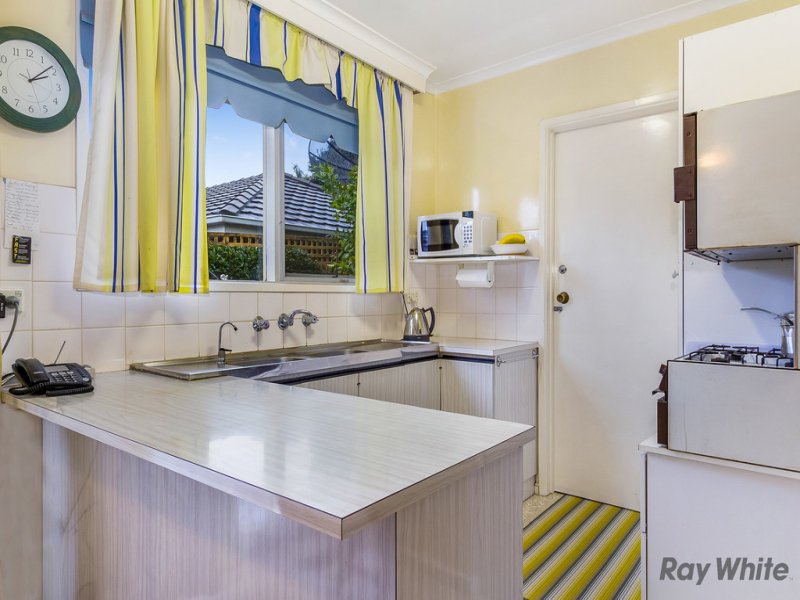 2/13 Kintore Crescent, Box Hill image 6